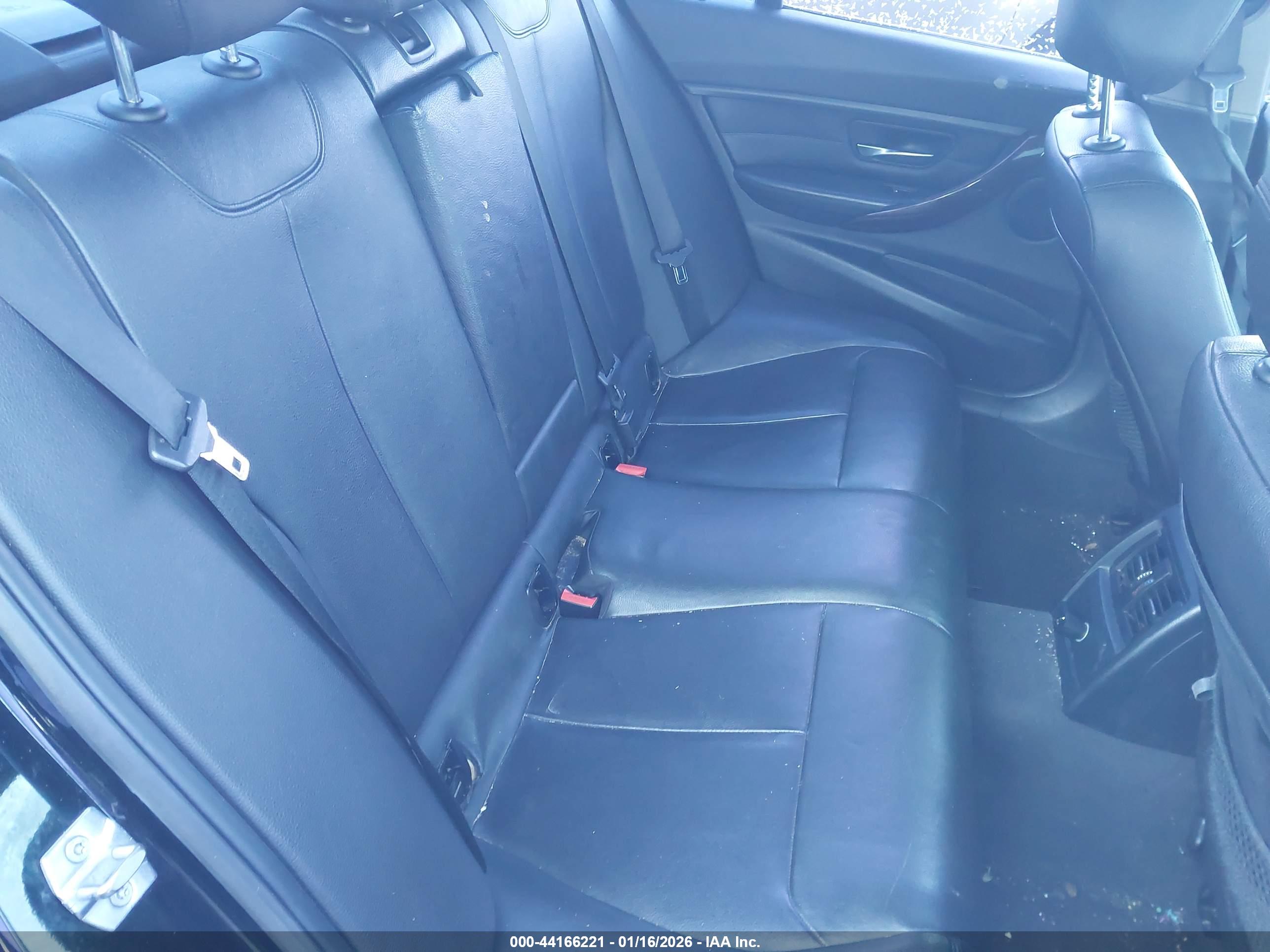 BMW 328I image 8