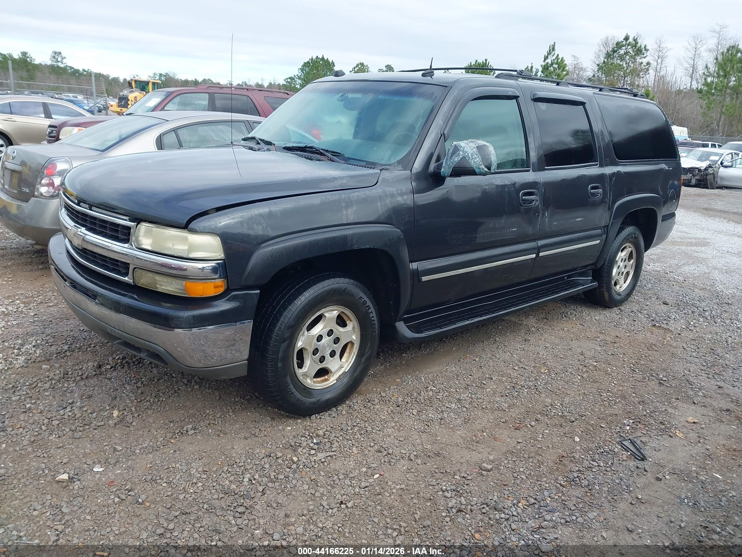 CHEVROLET SUBURBAN image 2