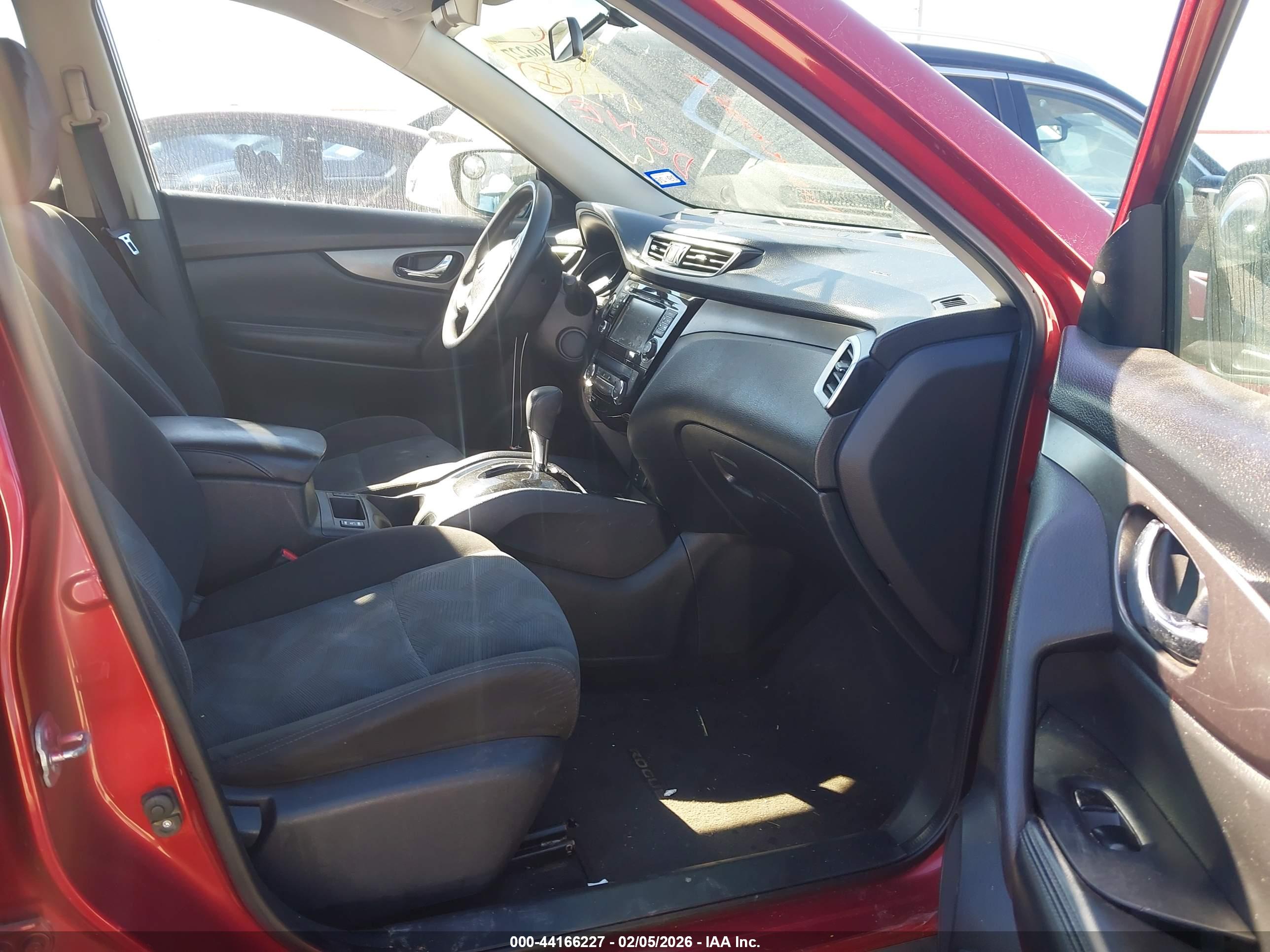 NISSAN ROGUE image 5