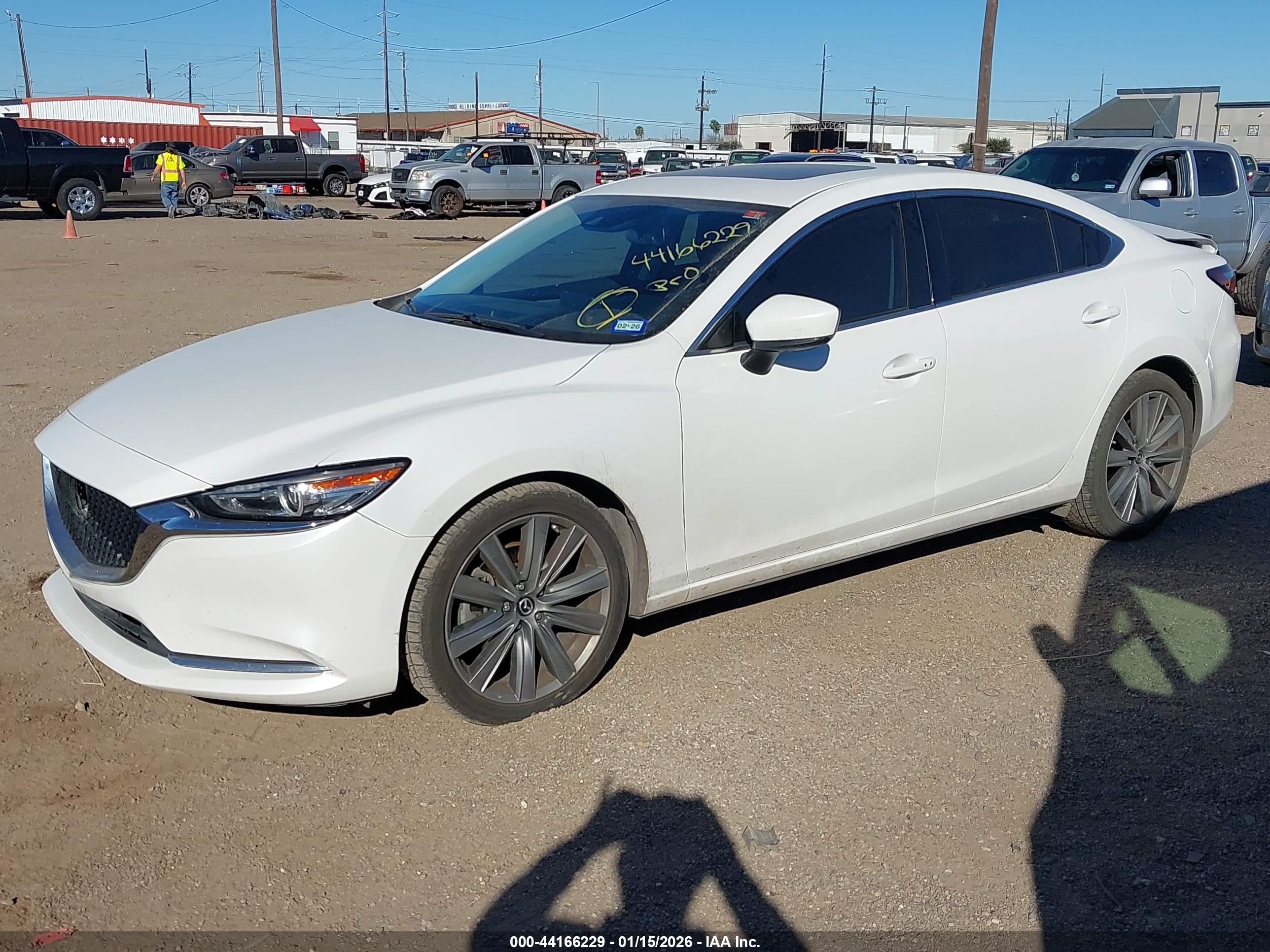 MAZDA MAZDA6 image 2