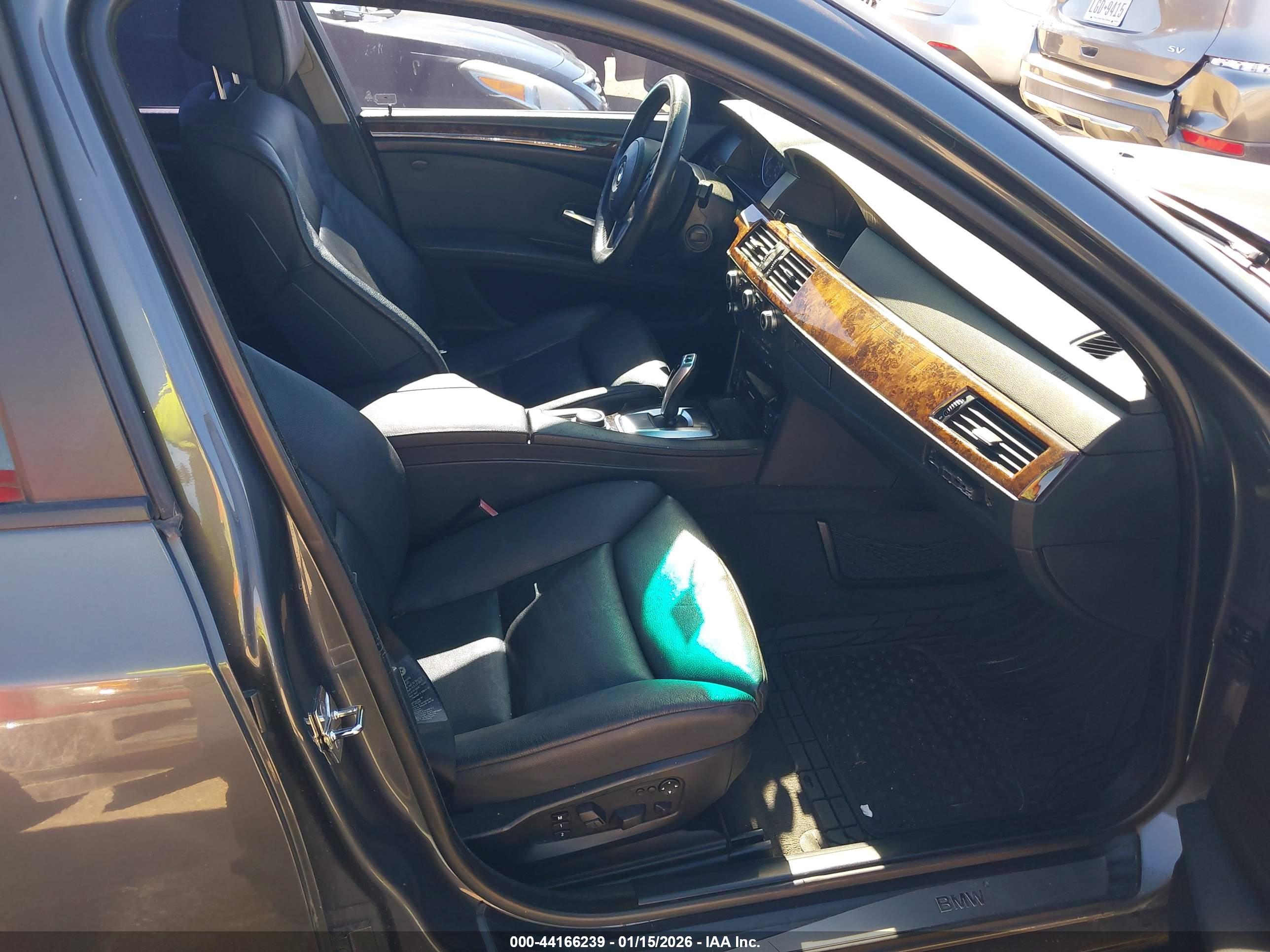 BMW 535XI image 5