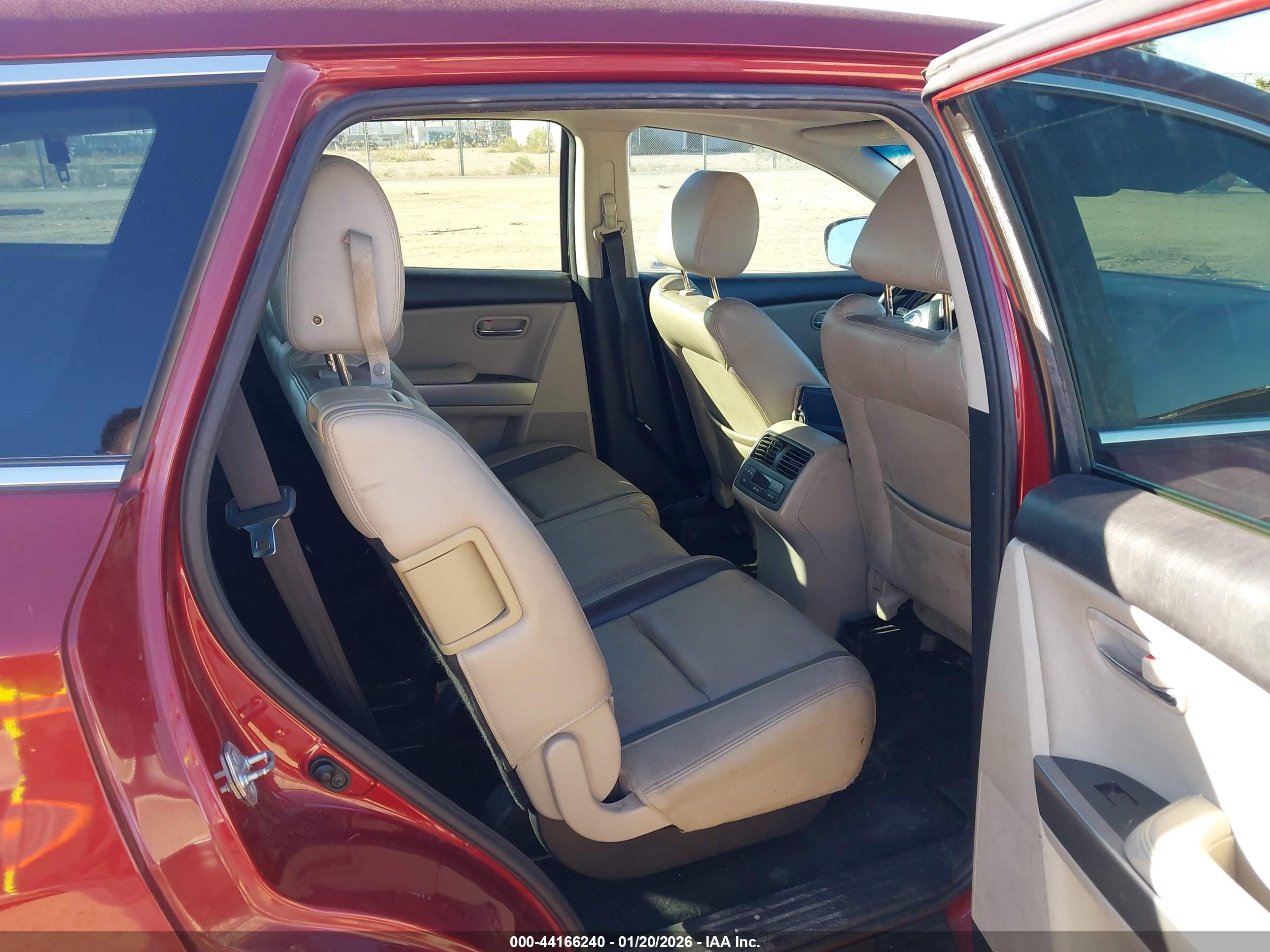 MAZDA CX-9 image 8