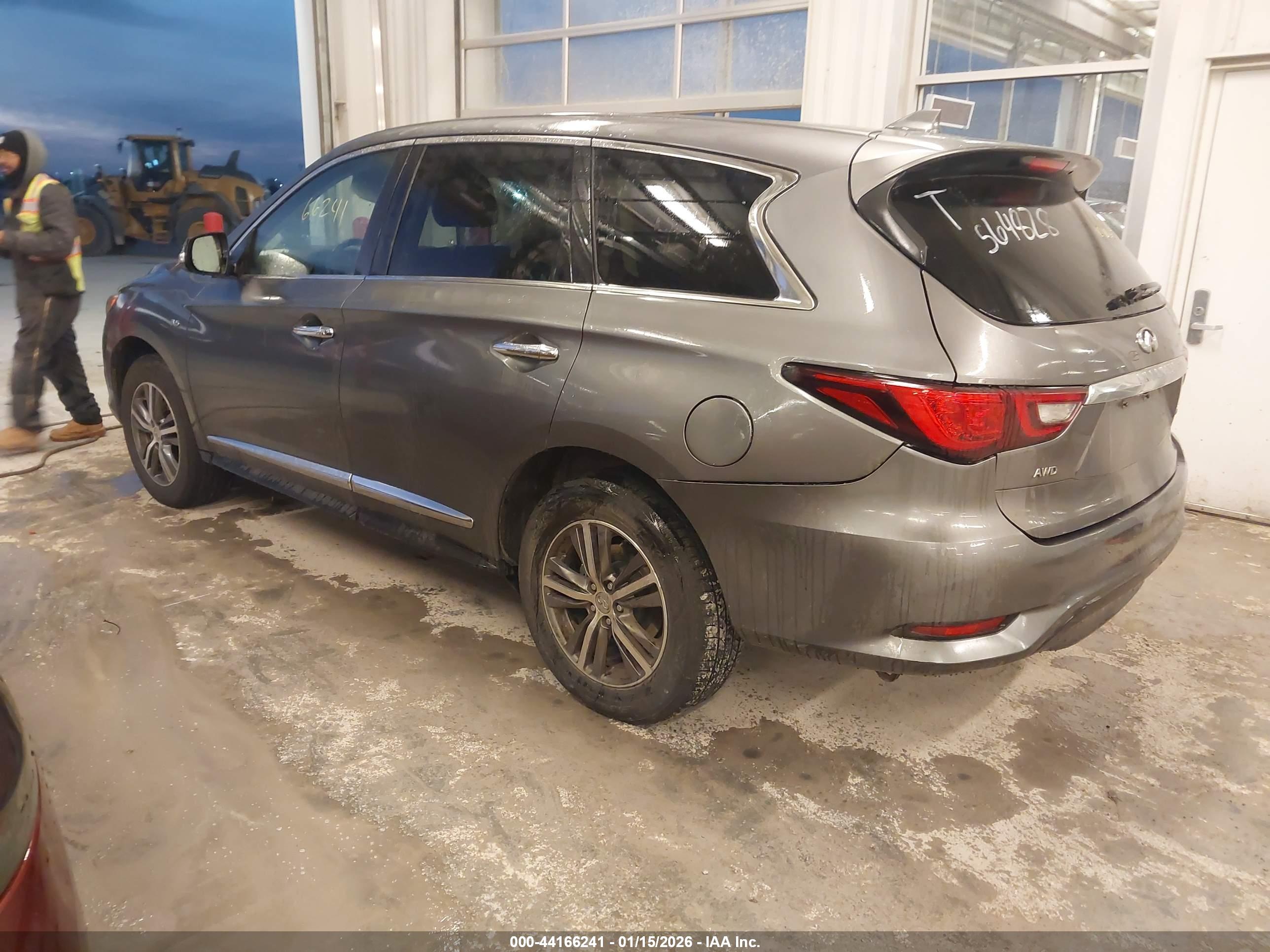 INFINITI QX60 image 3