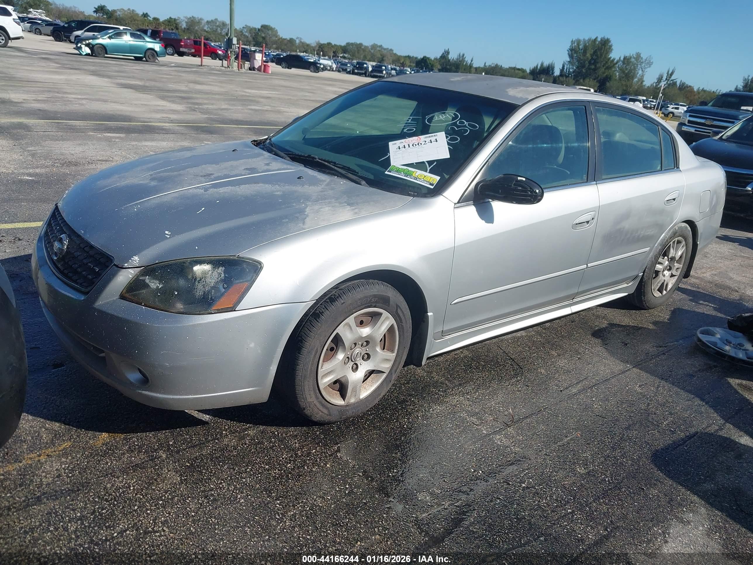 NISSAN ALTIMA image 2
