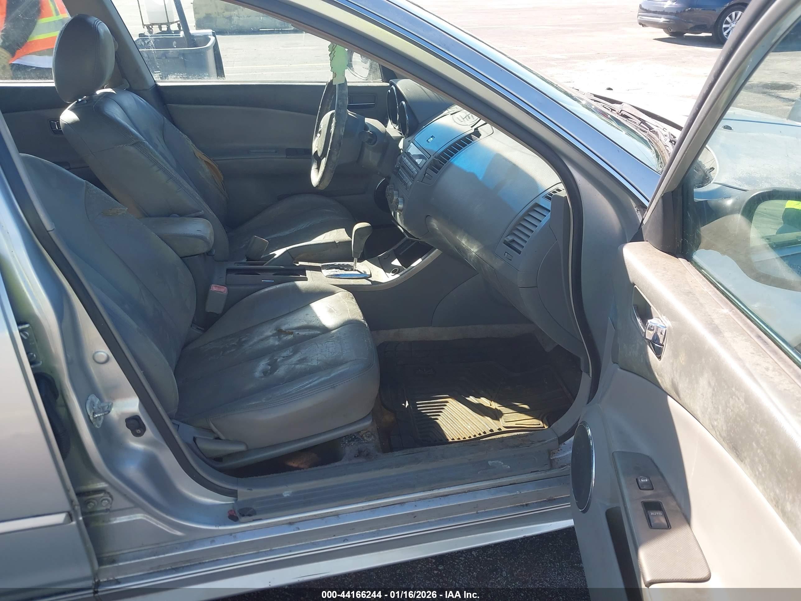 NISSAN ALTIMA image 5