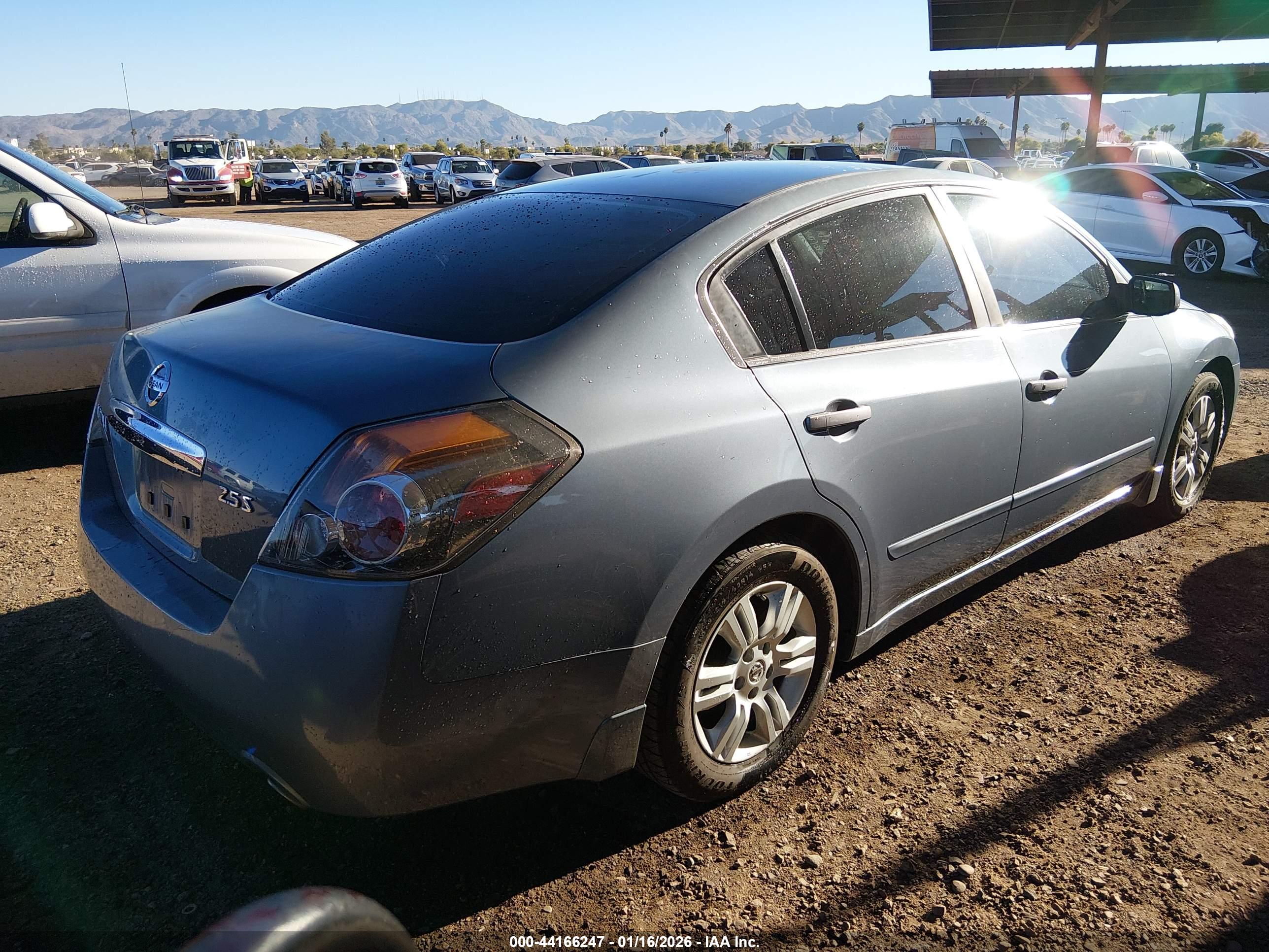 NISSAN ALTIMA image 4