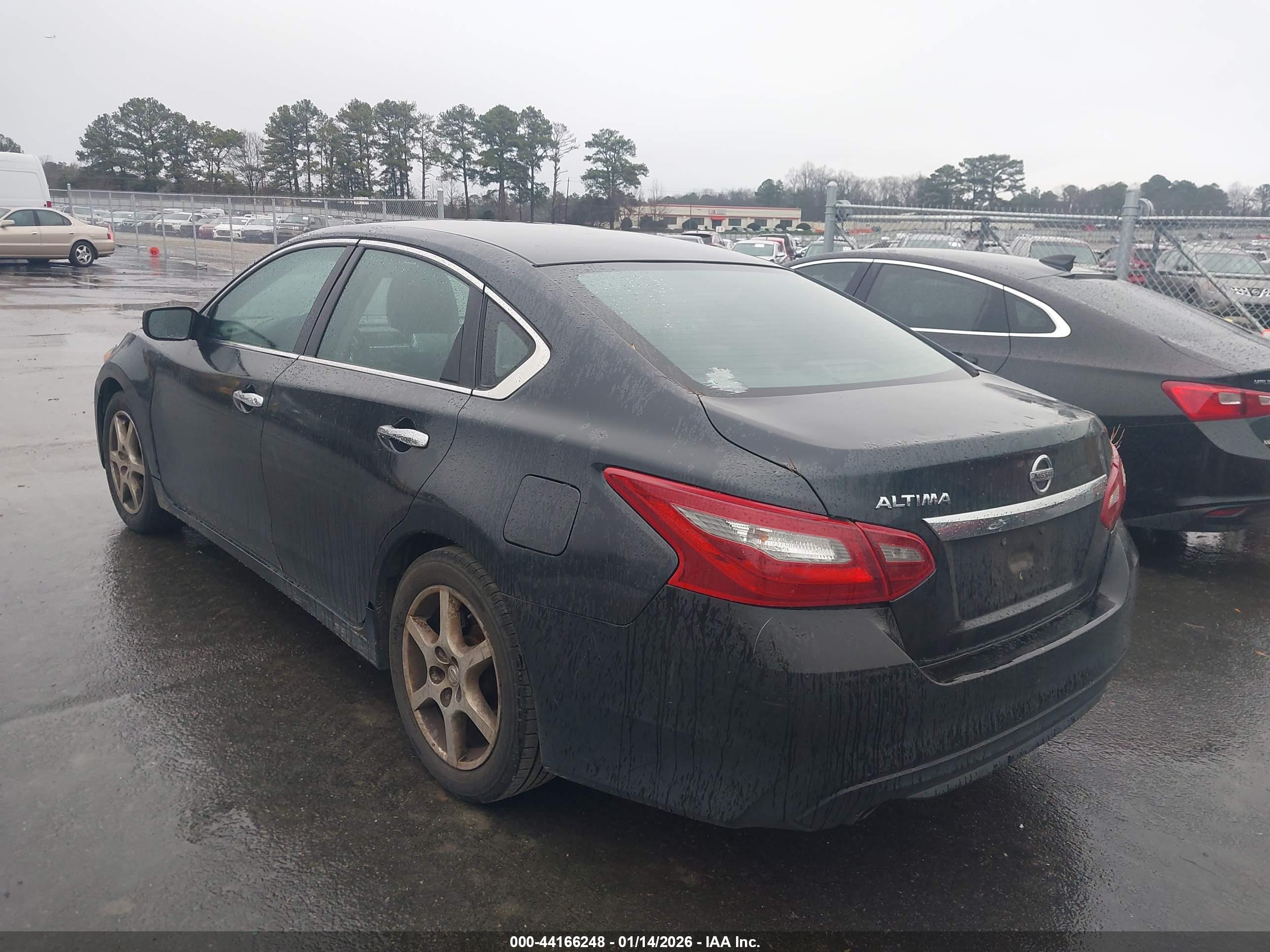 NISSAN ALTIMA image 3