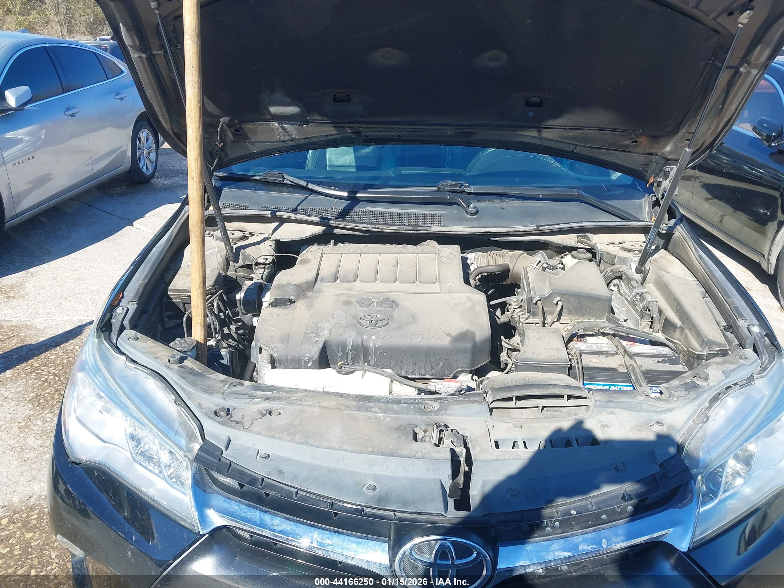 TOYOTA CAMRY image 10