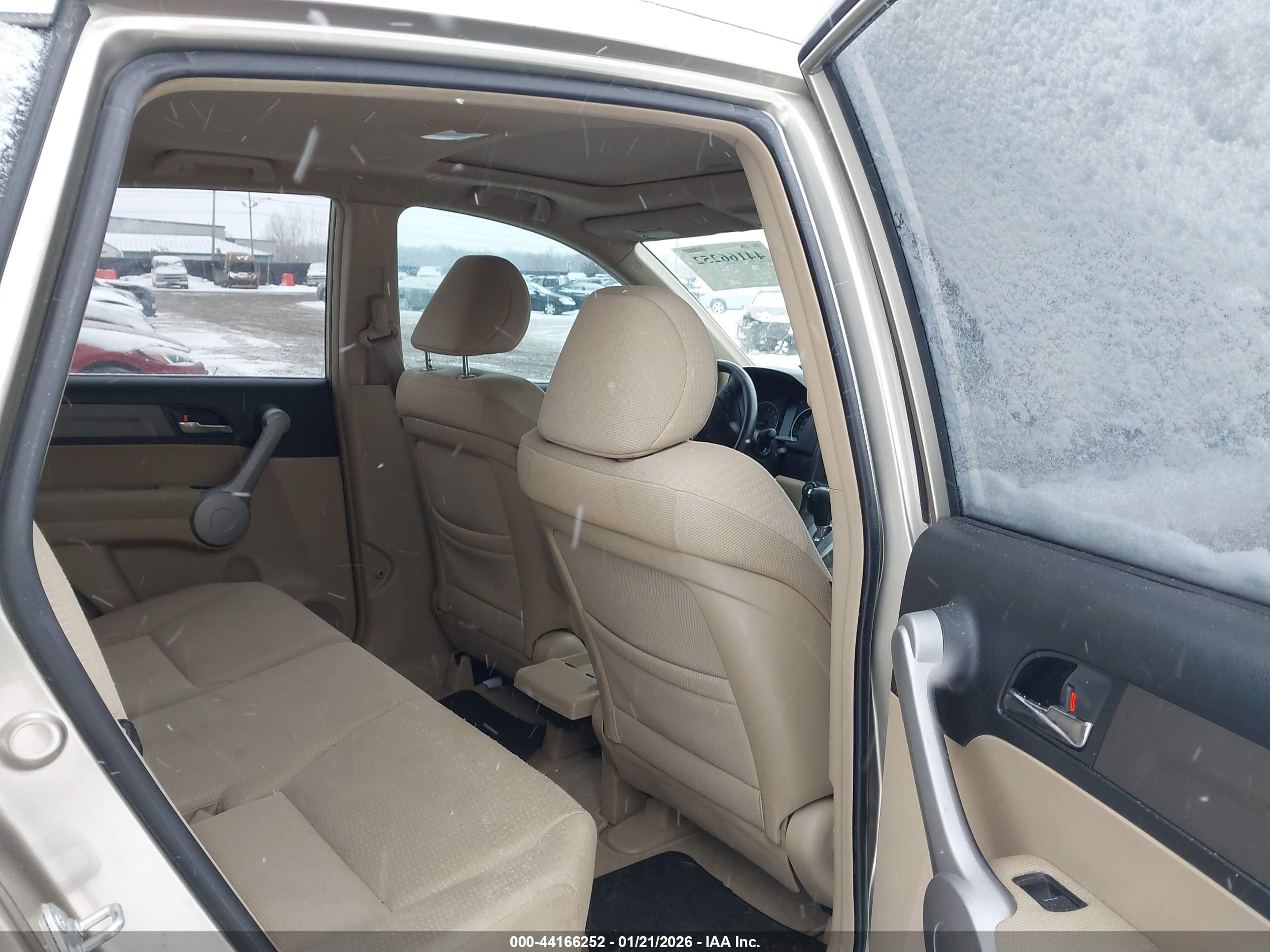 HONDA CR-V image 8