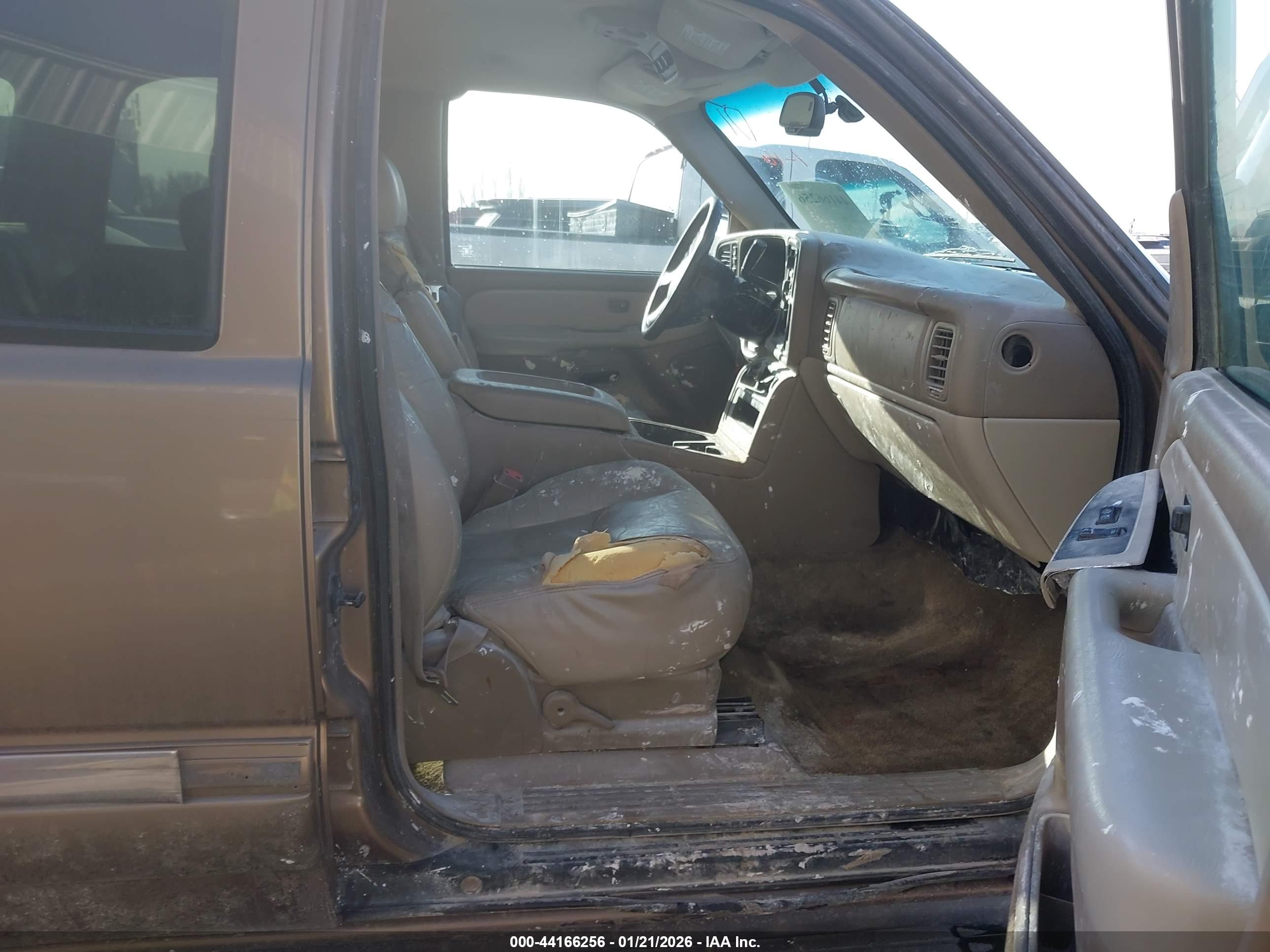 GMC YUKON image 5