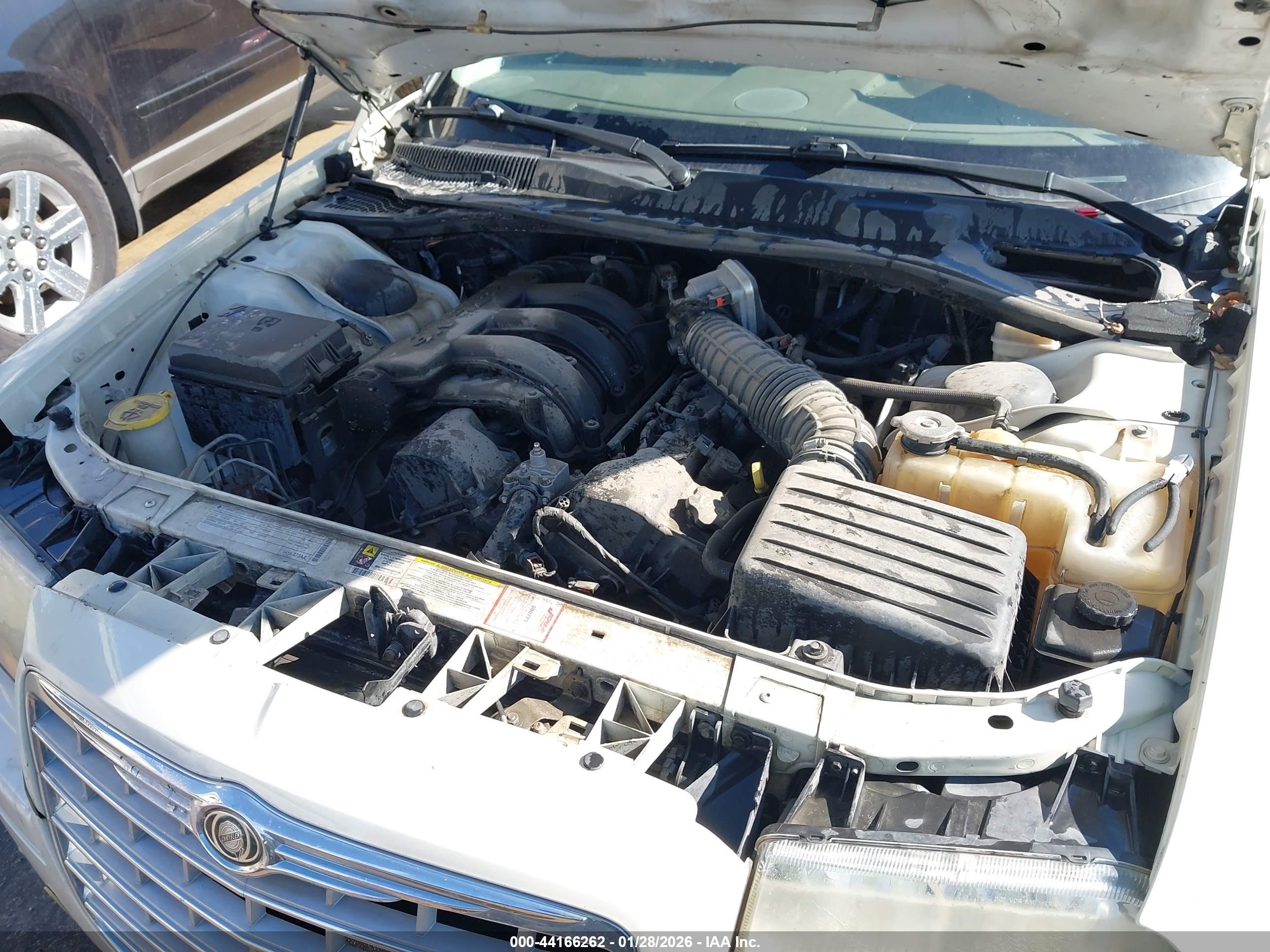 CHRYSLER 300 image 10