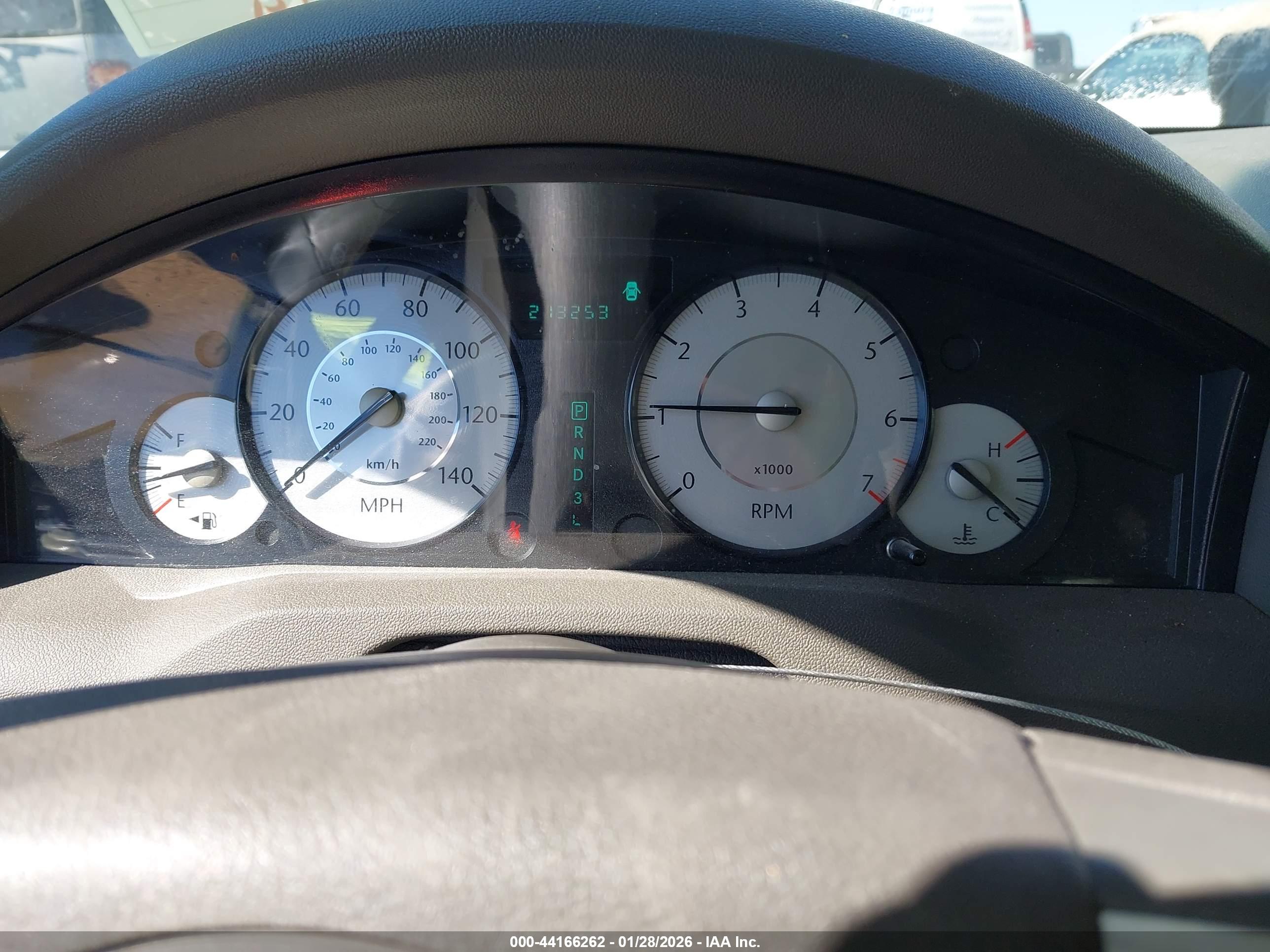 CHRYSLER 300 image 7