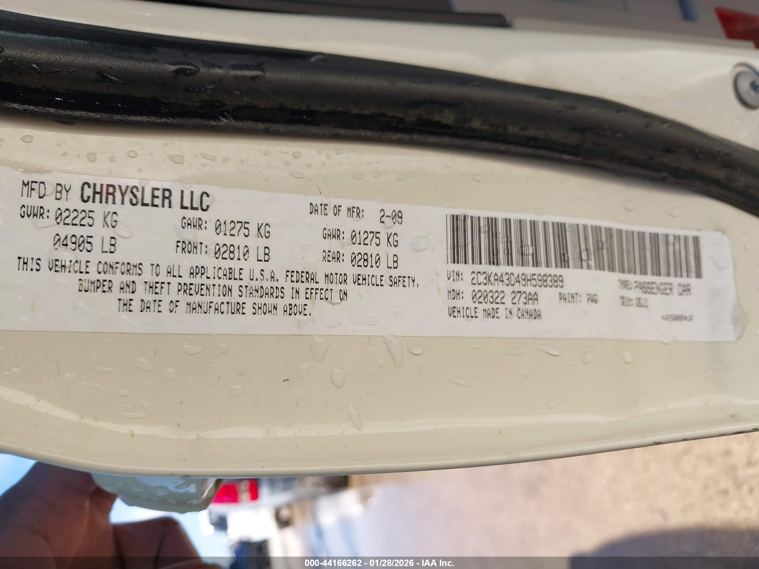 CHRYSLER 300 image 9