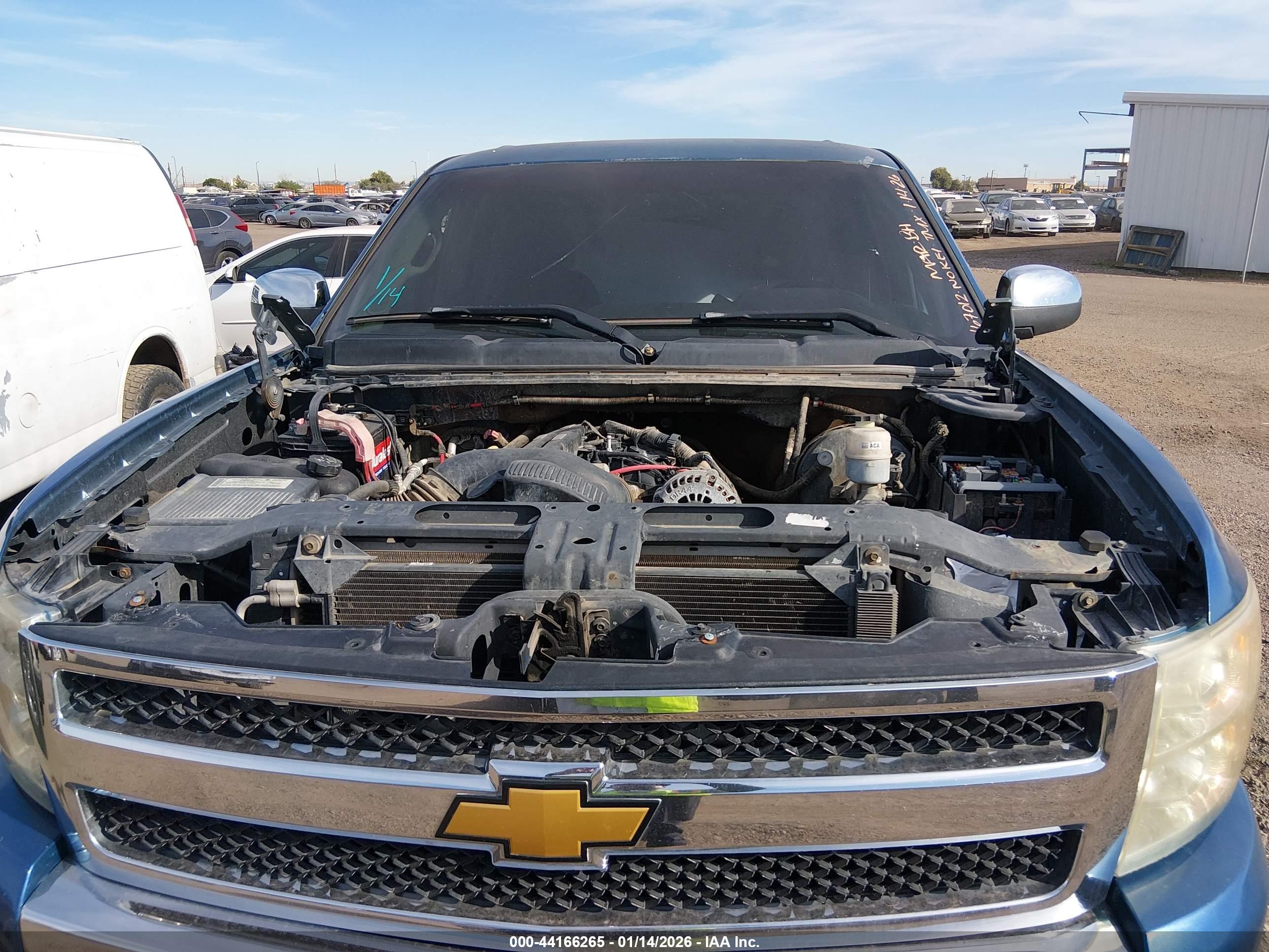 CHEVROLET SILVERADO image 10