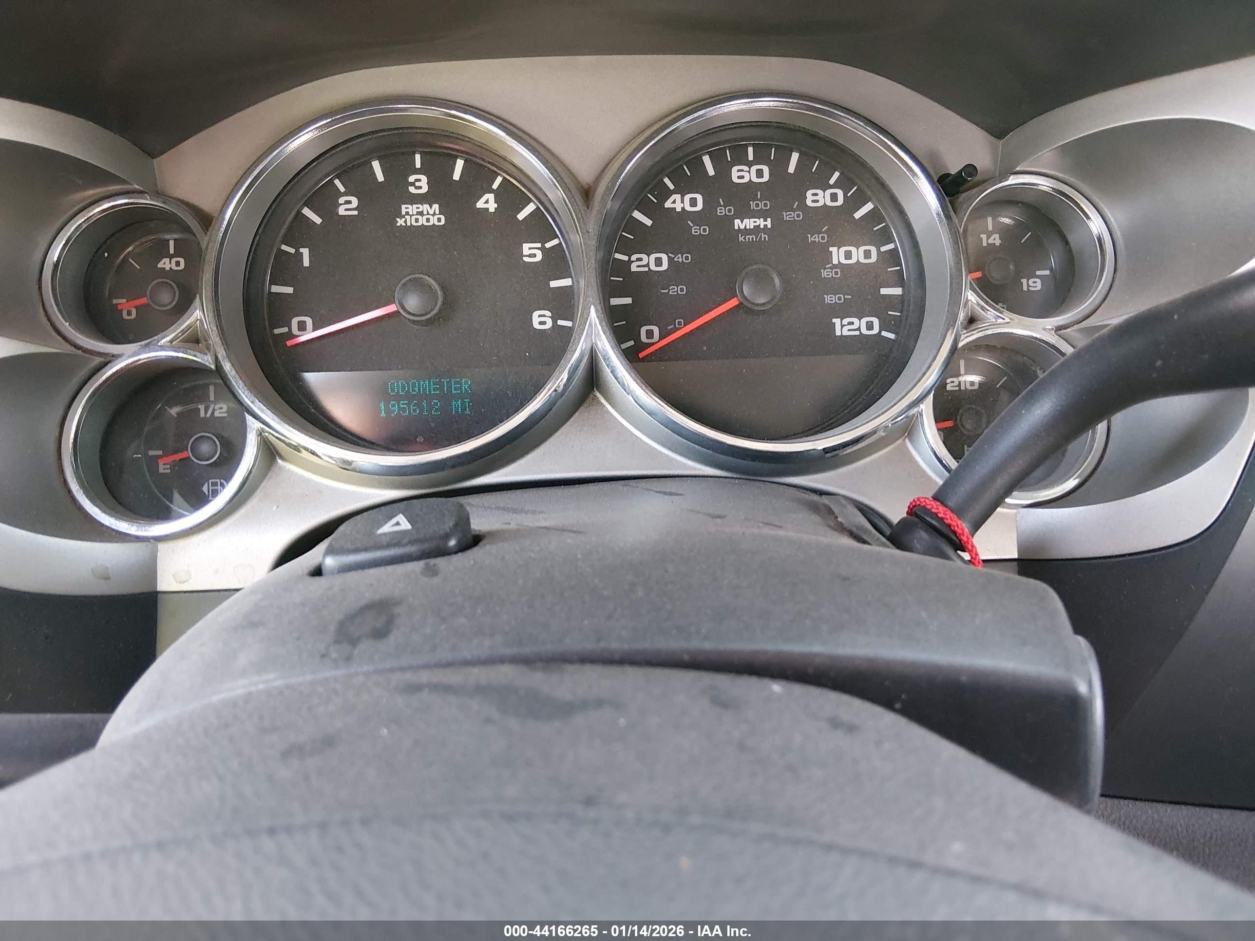 CHEVROLET SILVERADO image 7