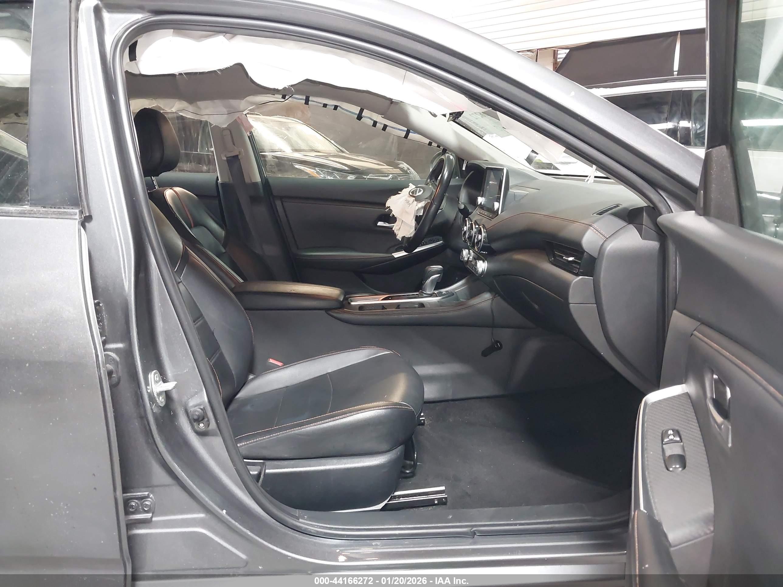 NISSAN SENTRA image 5