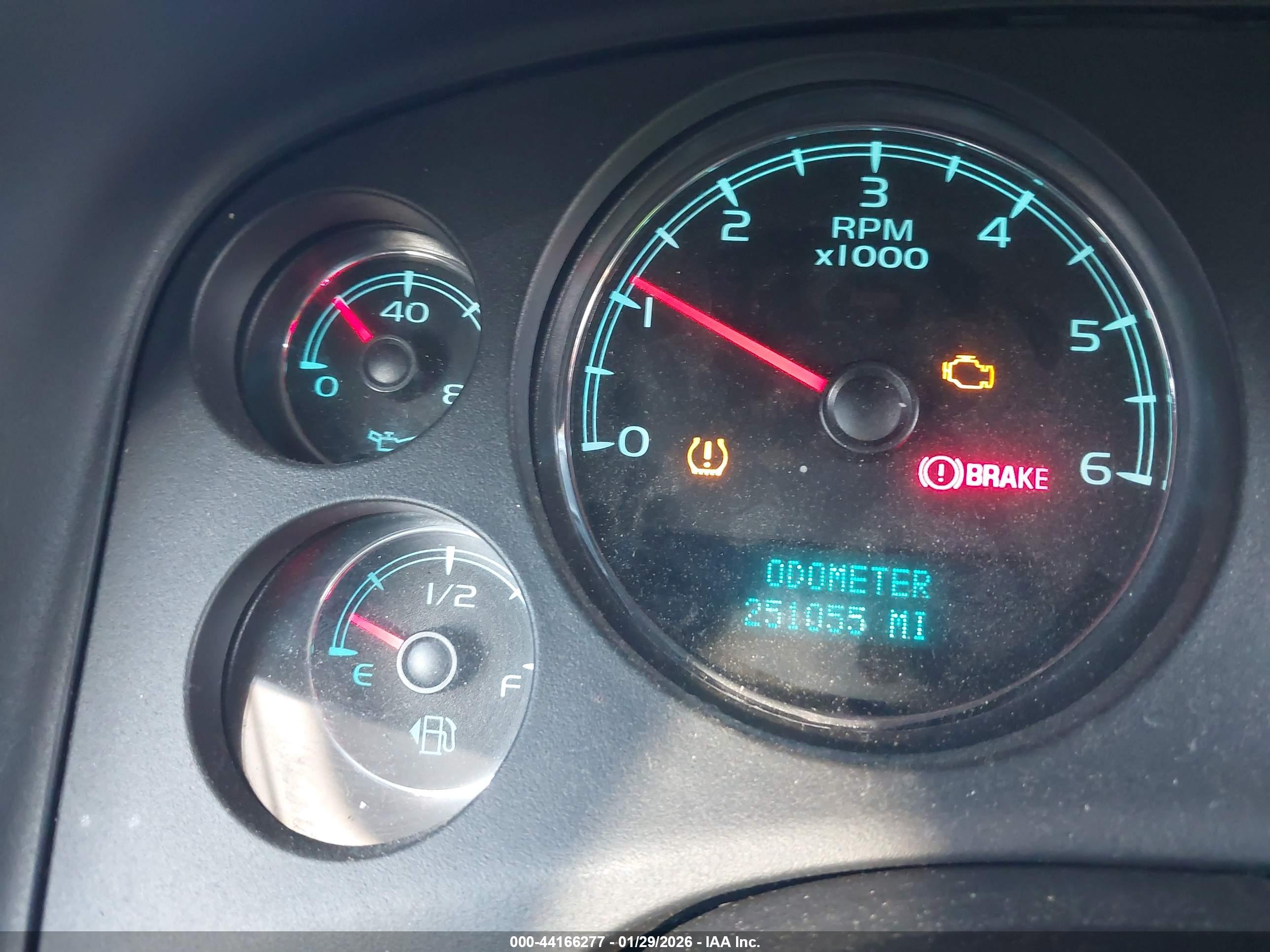 GMC YUKON image 7