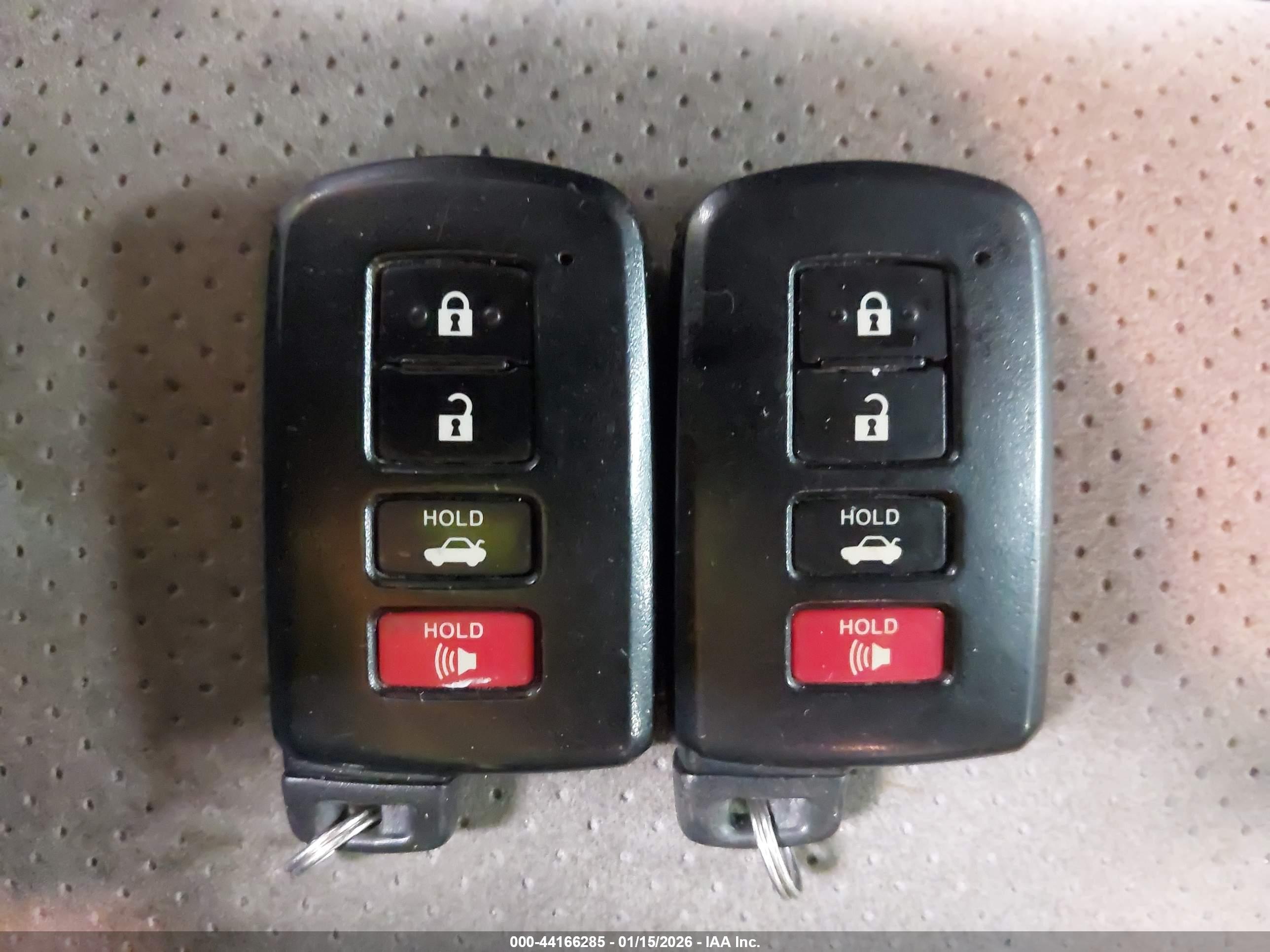 TOYOTA CAMRY image 11