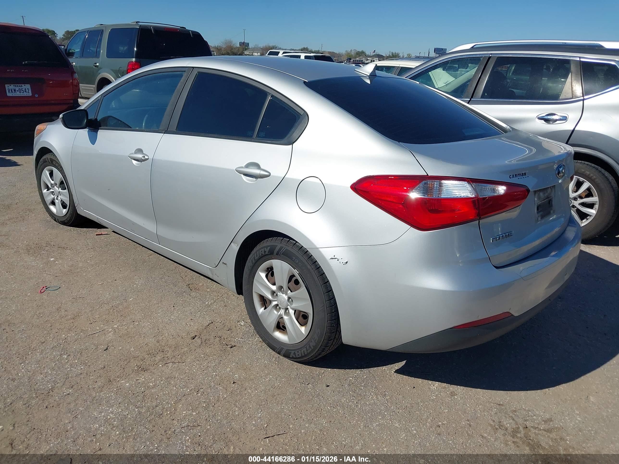 KIA FORTE image 3