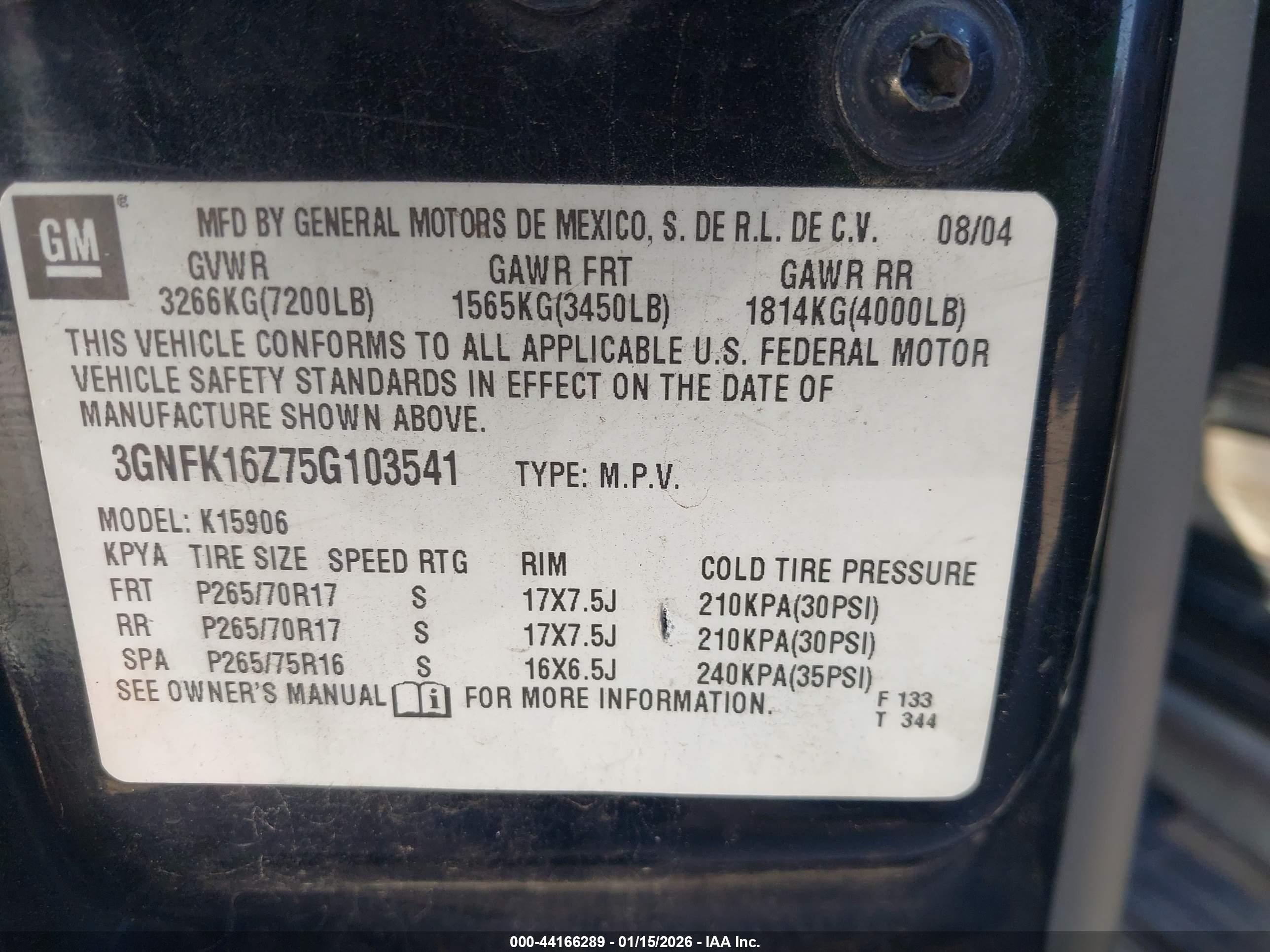 CHEVROLET SUBURBAN image 9