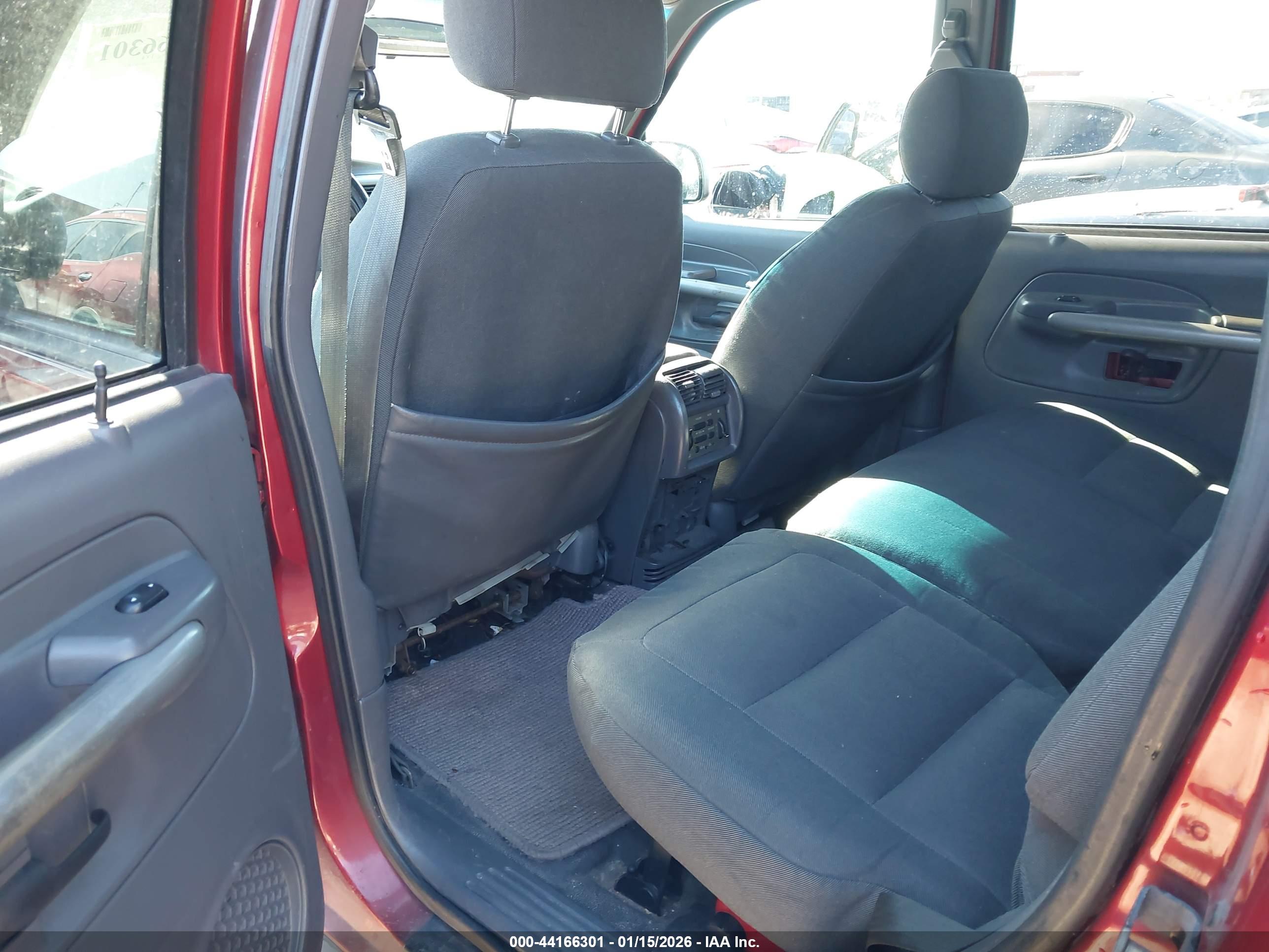 FORD EXPLORER image 8