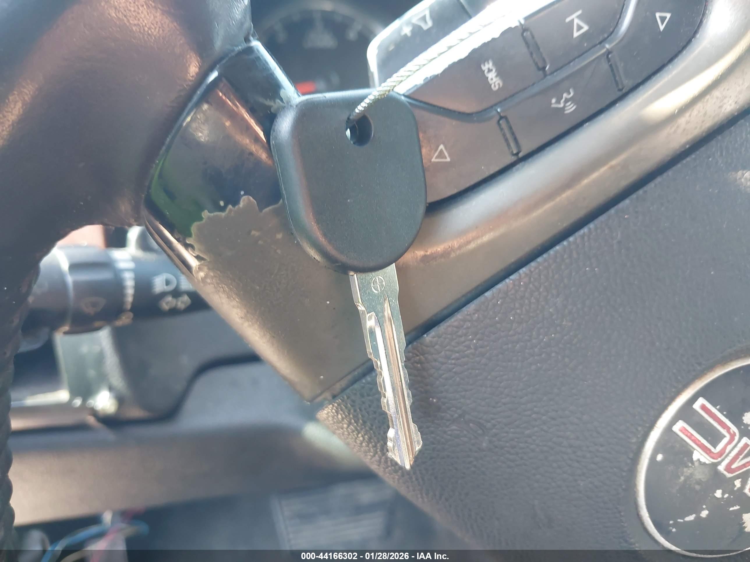 GMC YUKON image 11