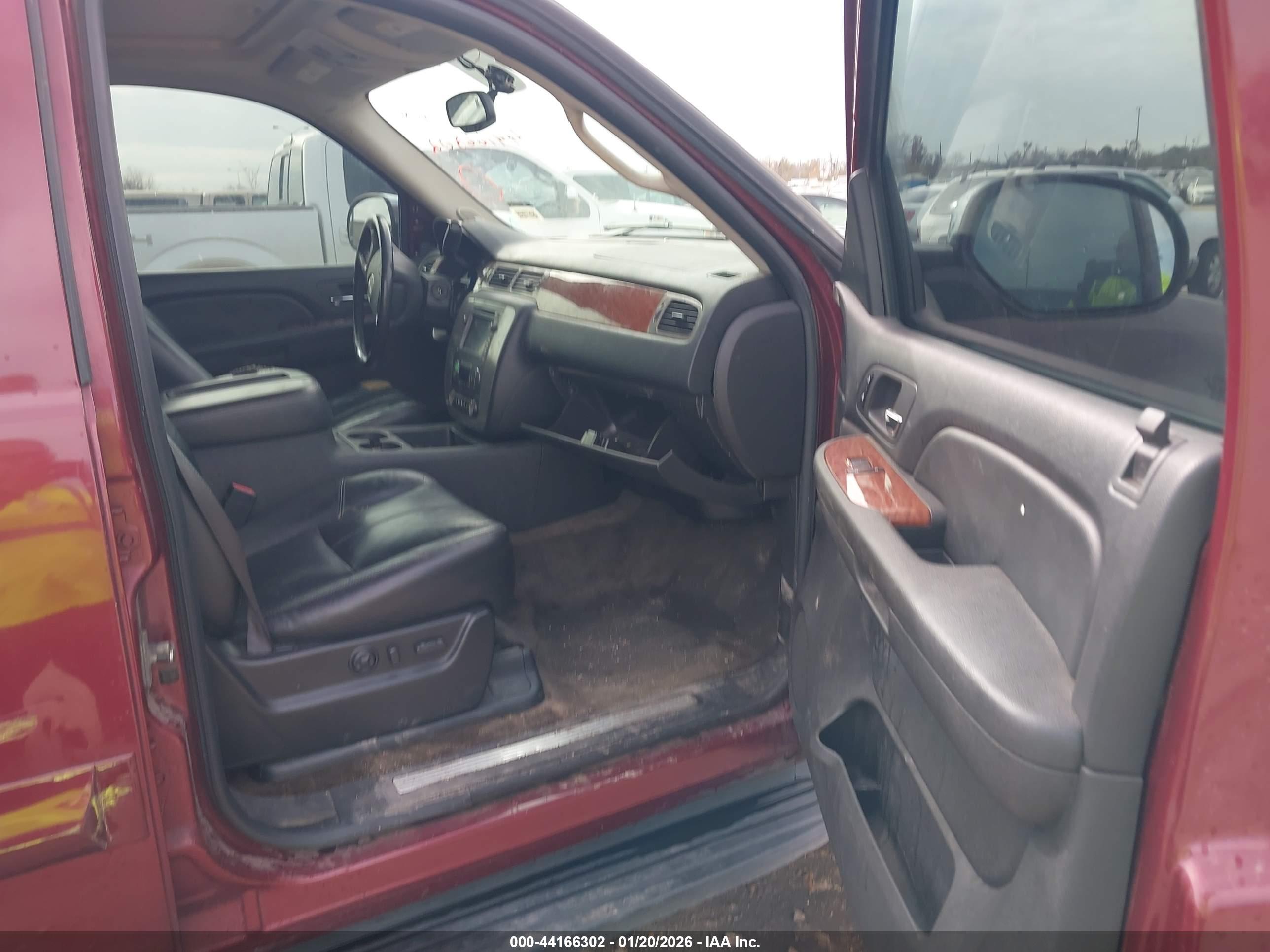 GMC YUKON image 5