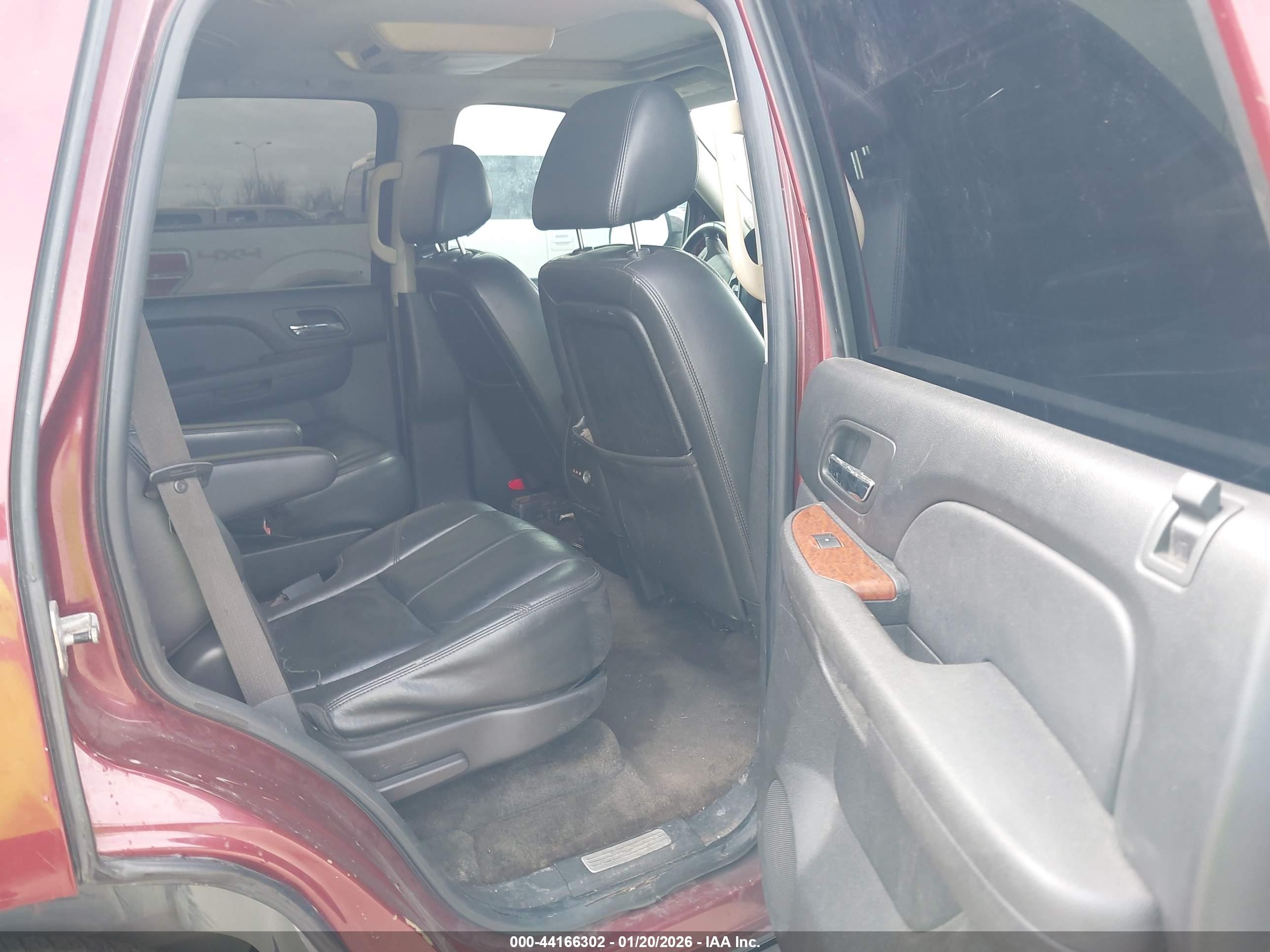 GMC YUKON image 8