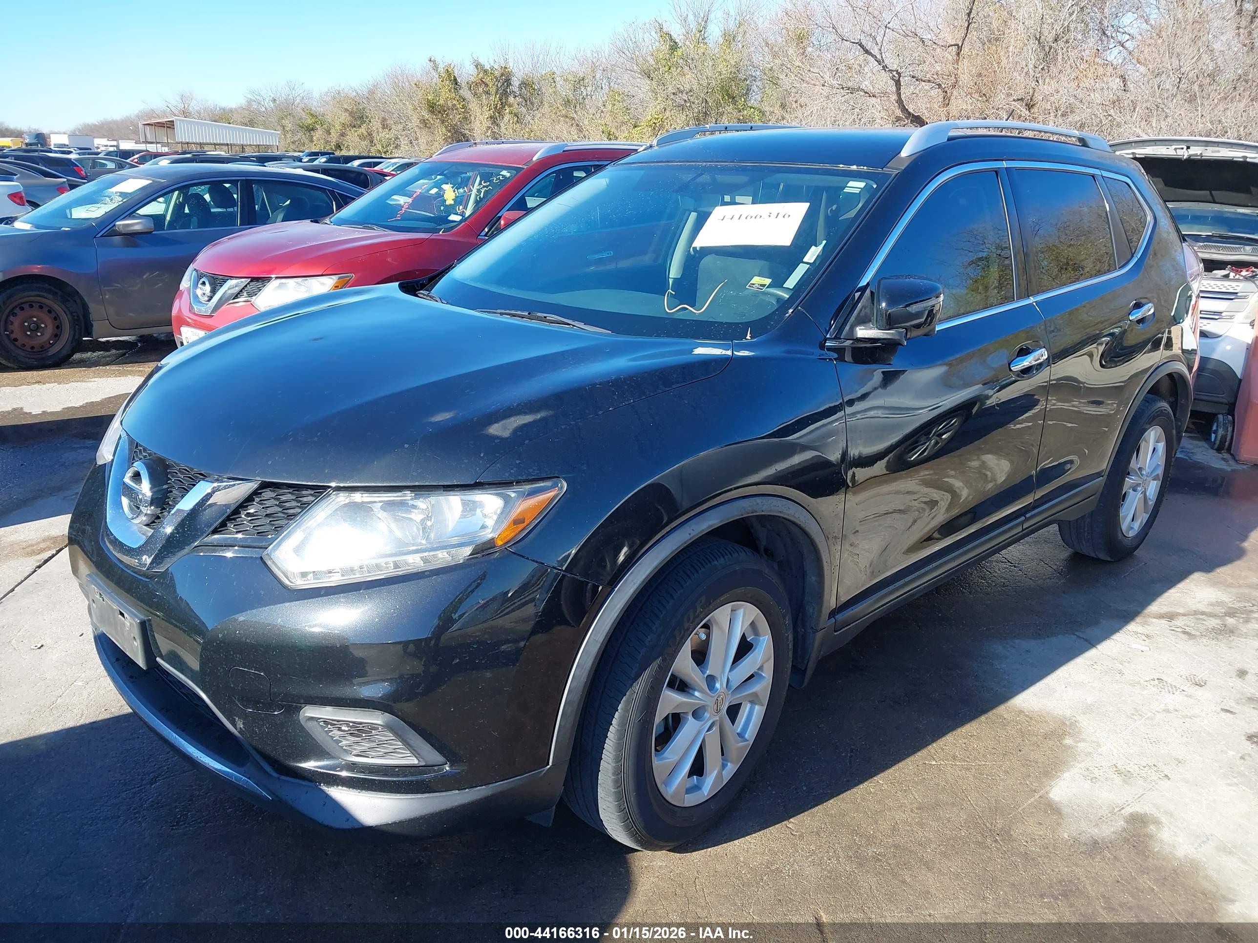 NISSAN ROGUE image 2