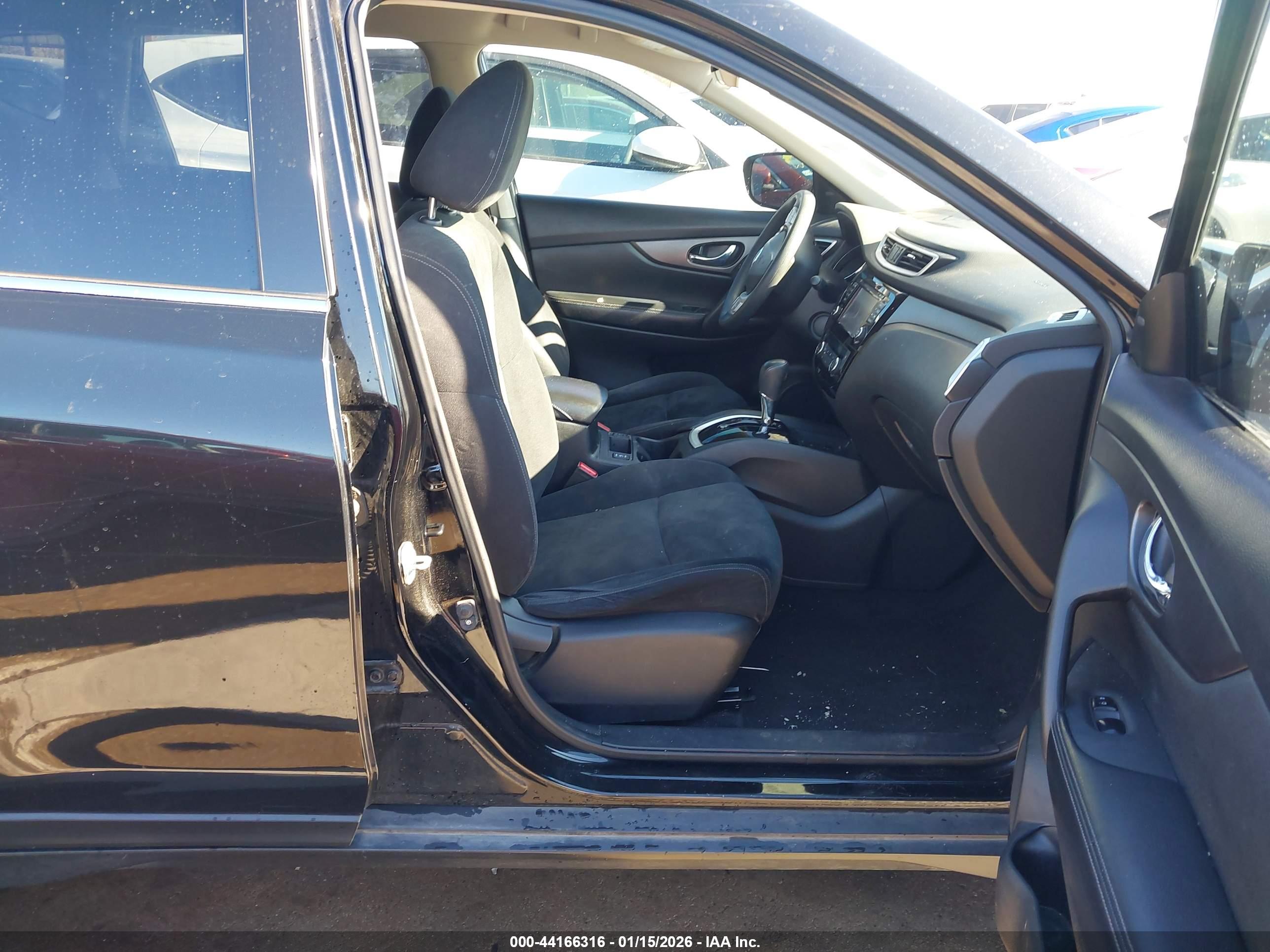 NISSAN ROGUE image 5