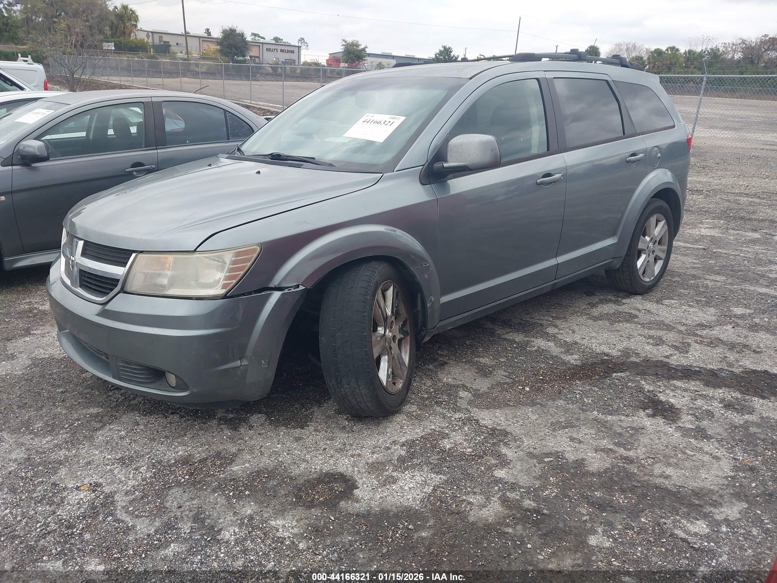 DODGE JOURNEY image 2