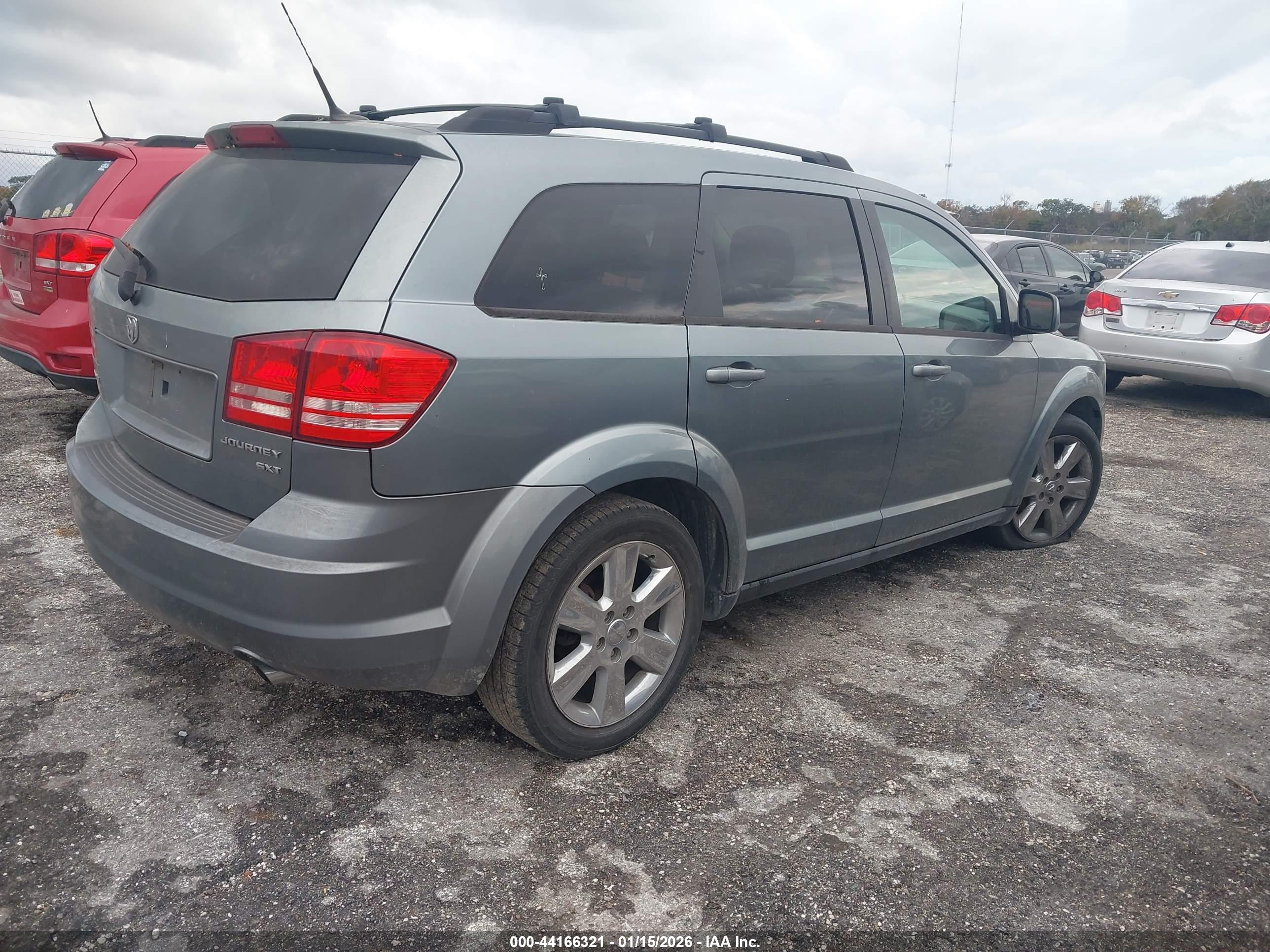 DODGE JOURNEY image 4