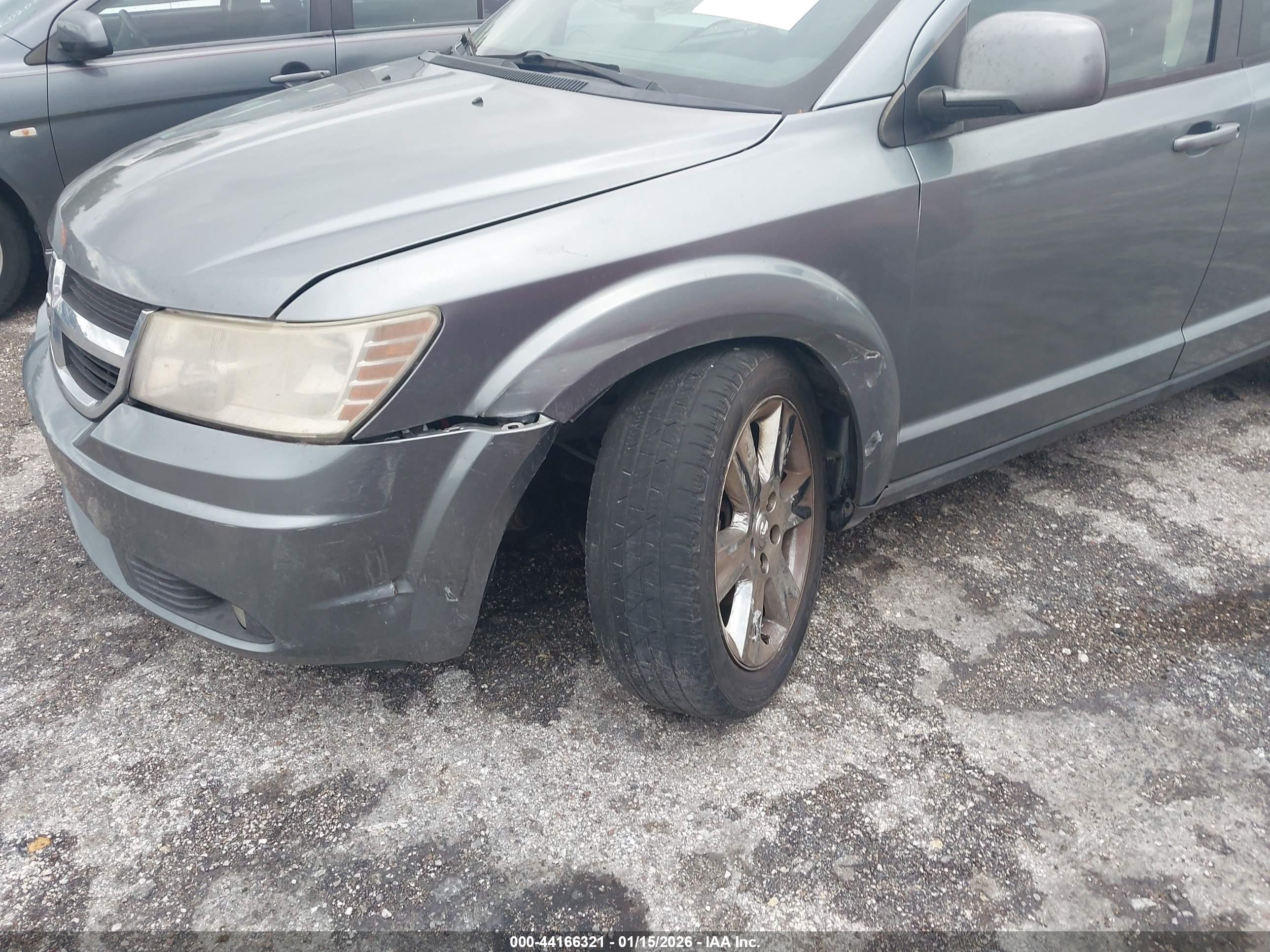 DODGE JOURNEY image 6