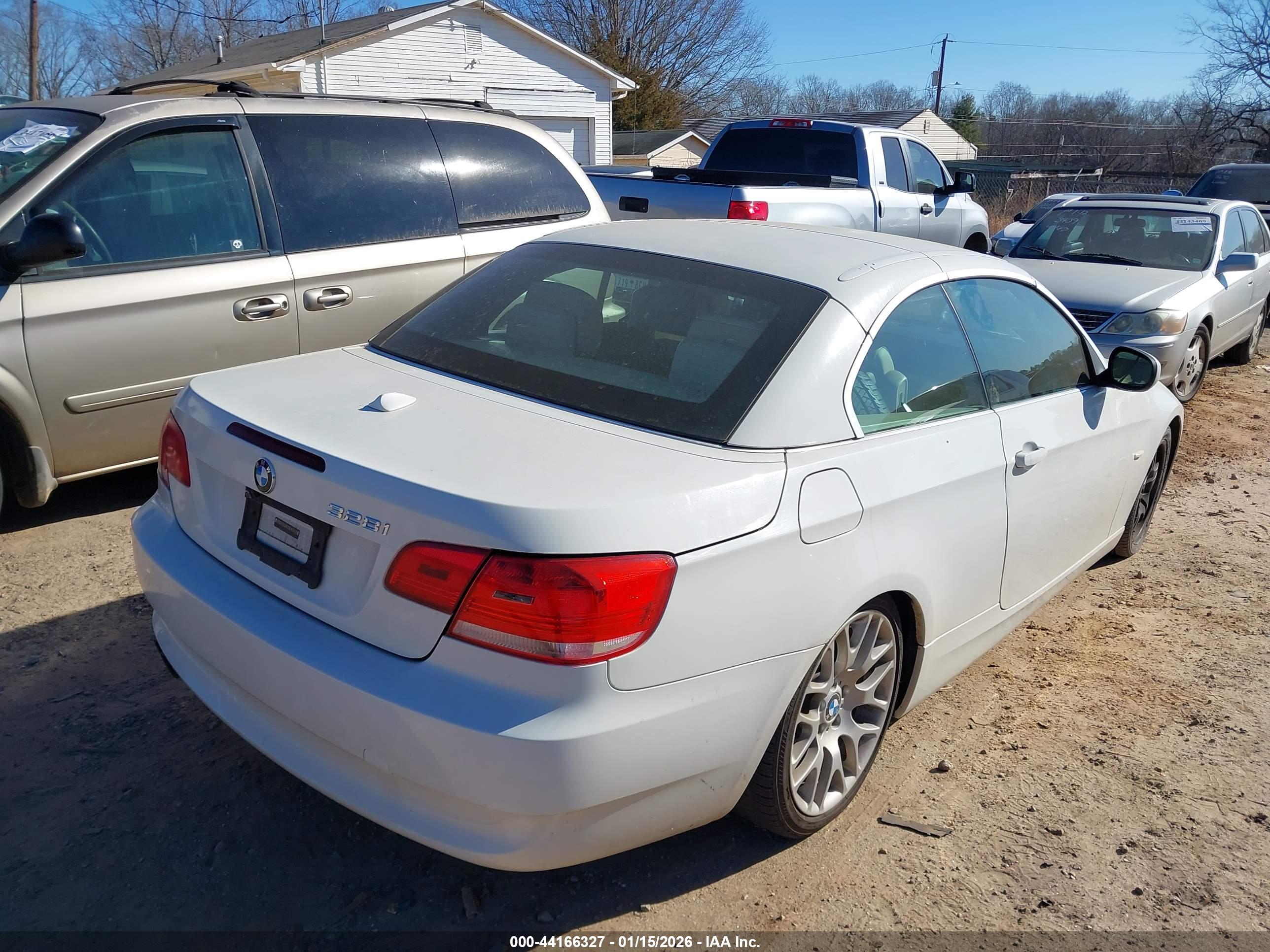 BMW 328I image 4