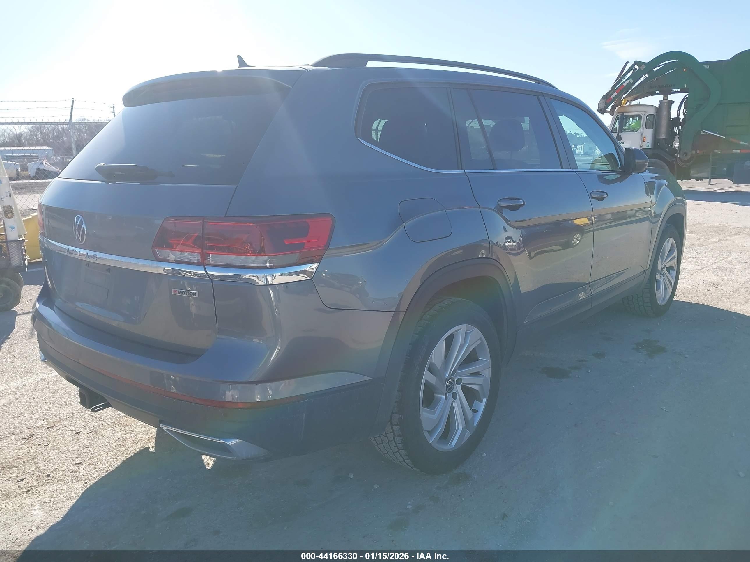 VOLKSWAGEN ATLAS image 4