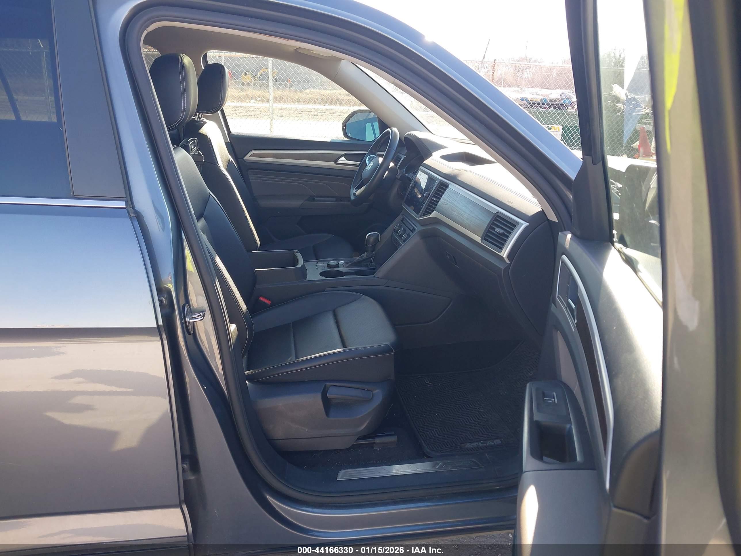 VOLKSWAGEN ATLAS image 5