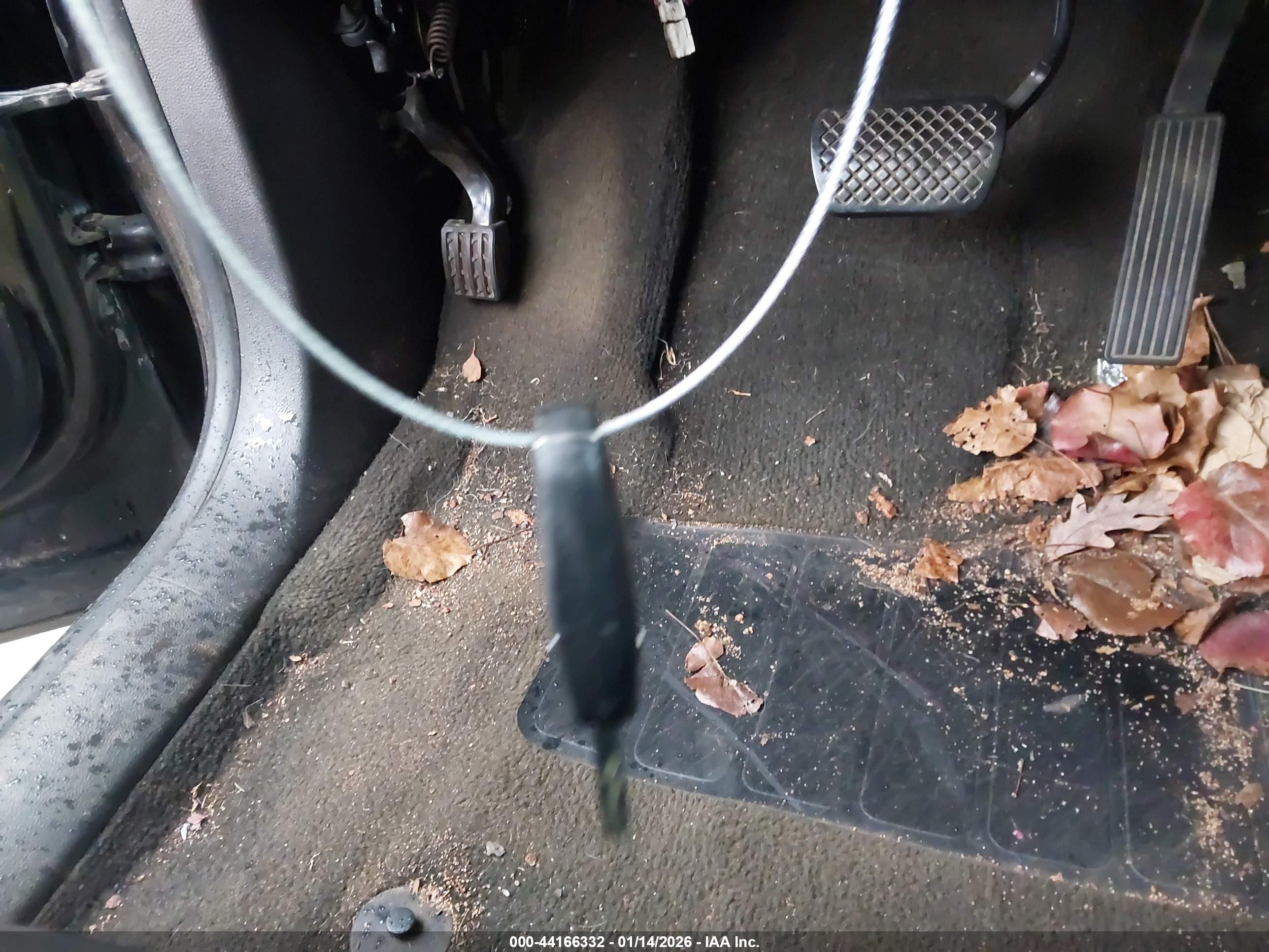 GMC TERRAIN image 11