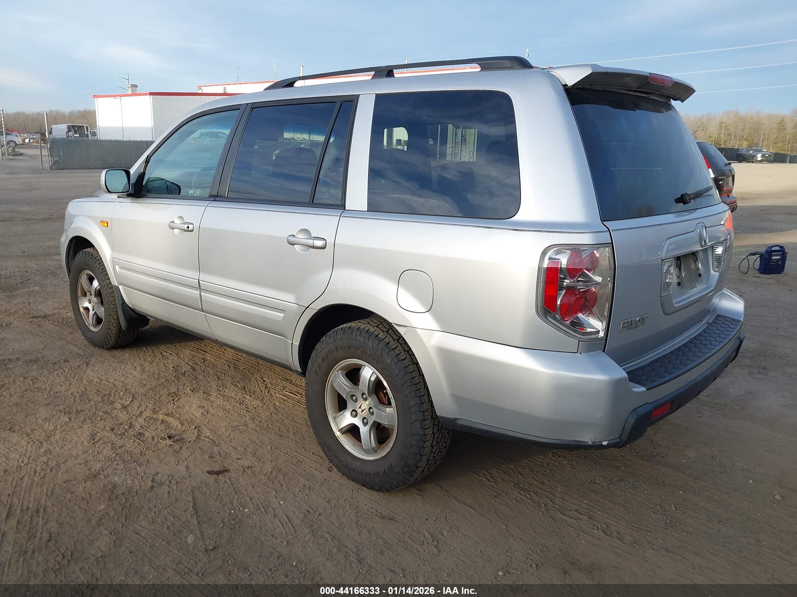 HONDA PILOT image 3