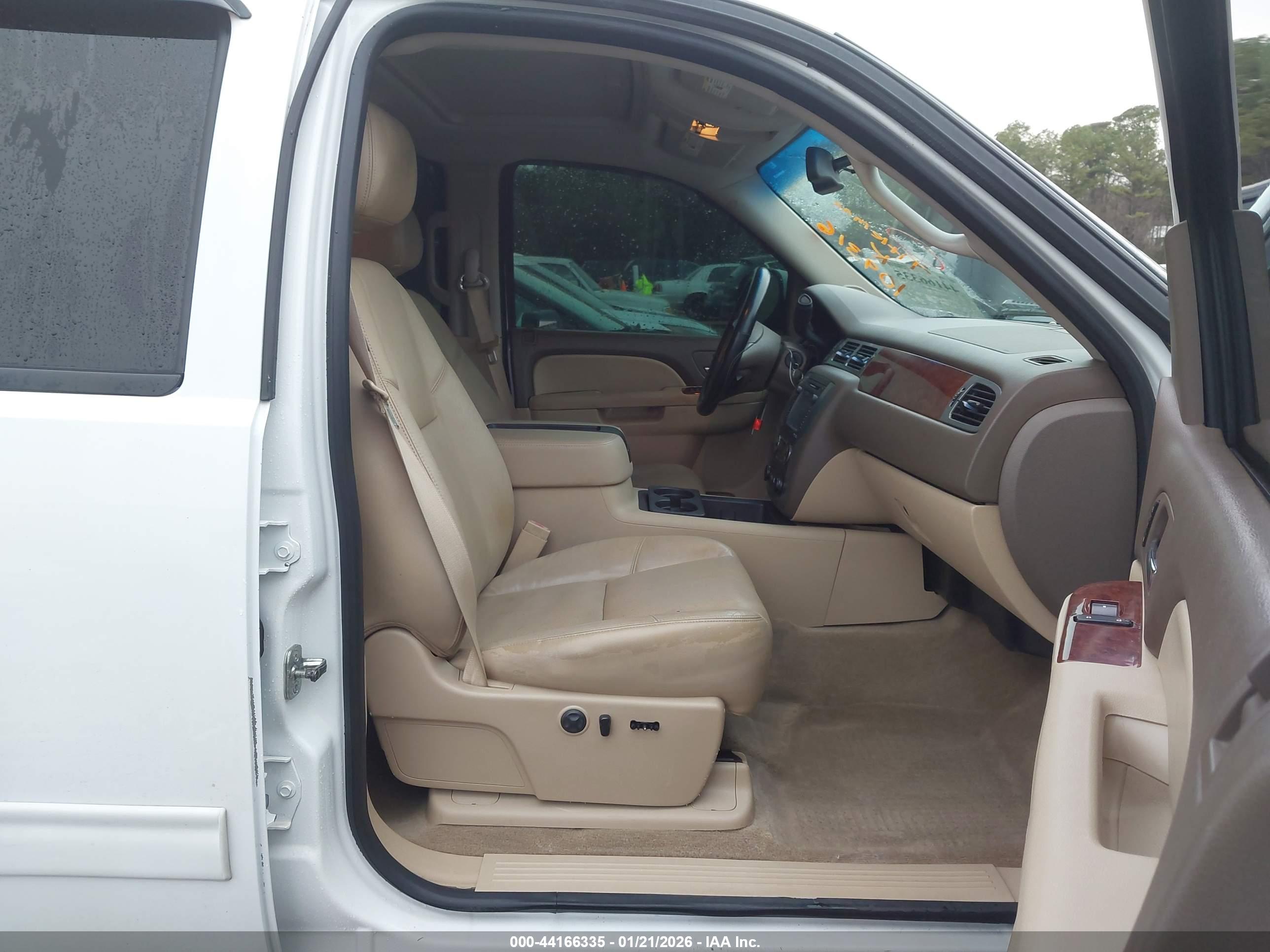 GMC SIERRA image 5