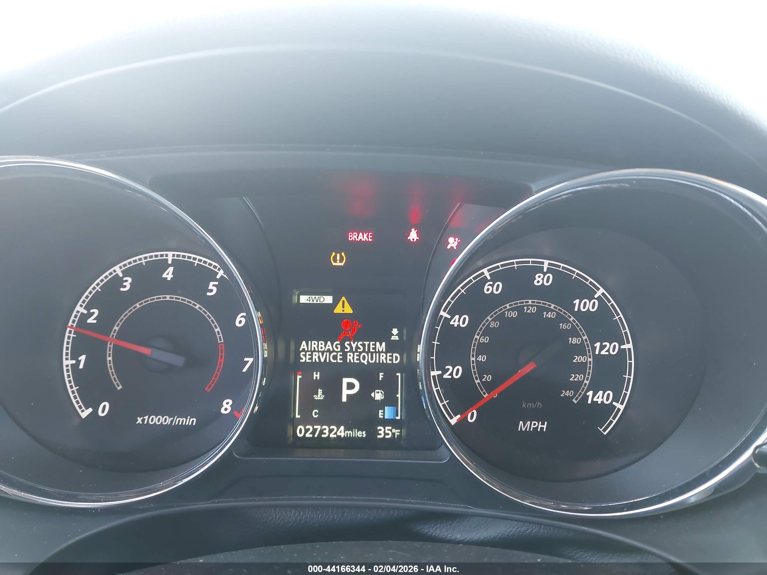 MITSUBISHI OUTLANDER image 7