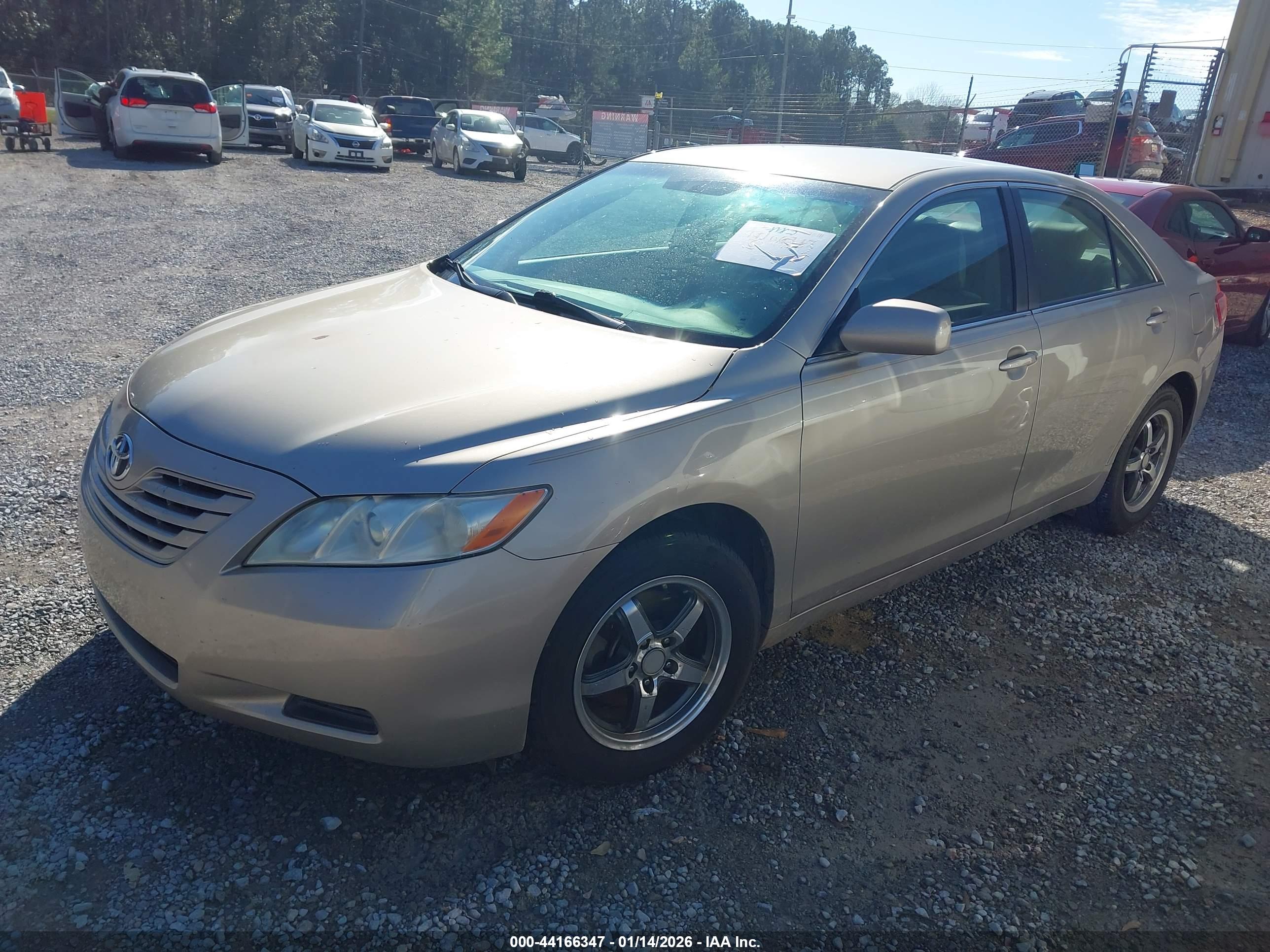 TOYOTA CAMRY image 2