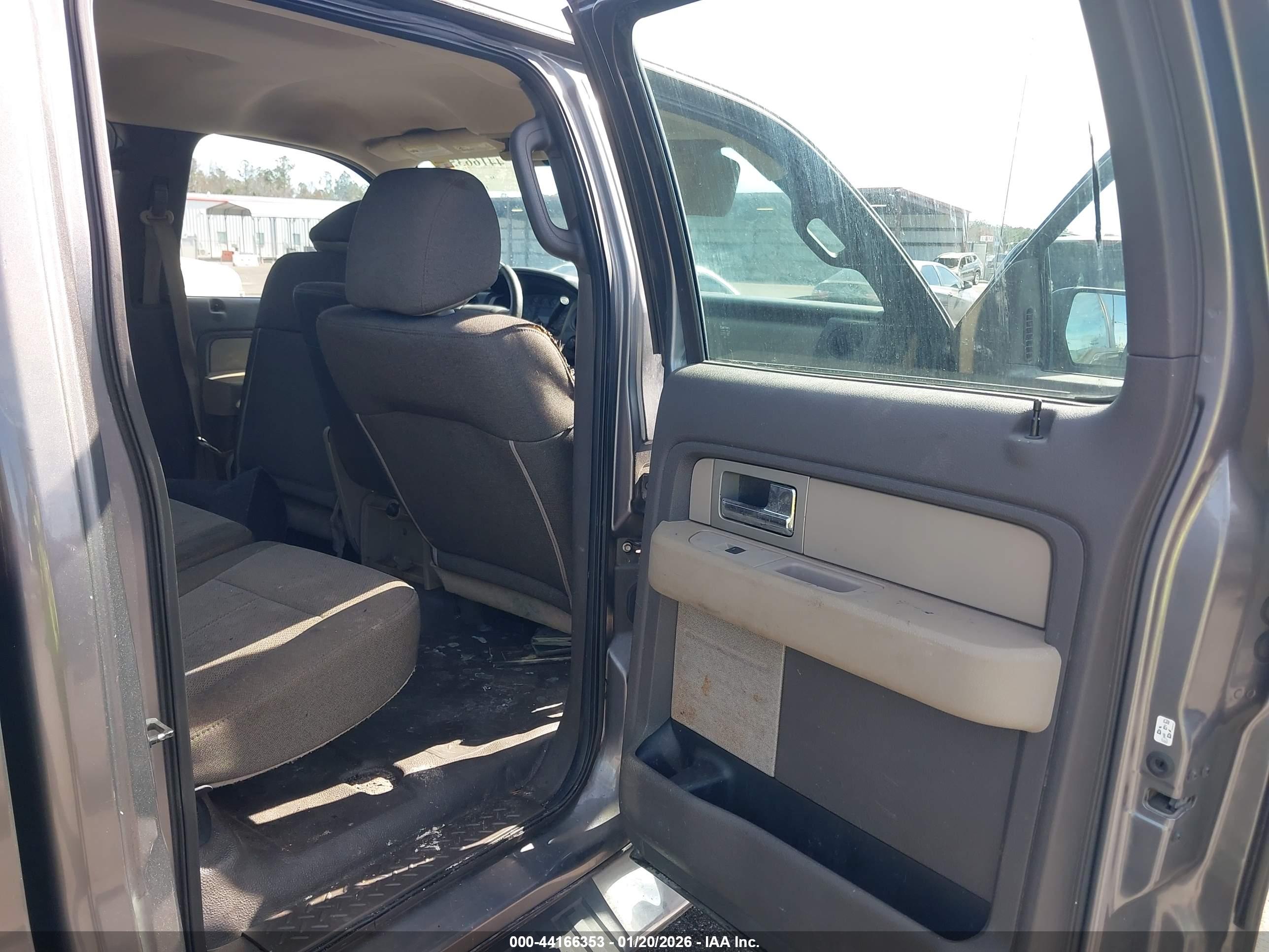 FORD F-150 image 8