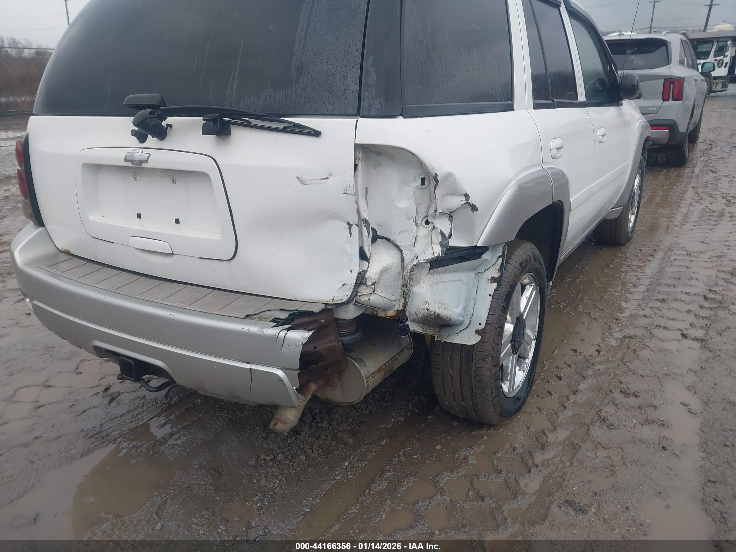 CHEVROLET TRAILBLAZER image 6
