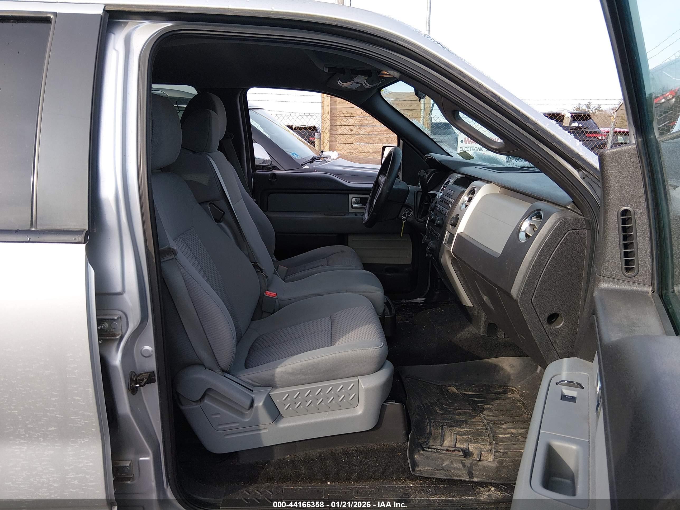 FORD F-150 image 5