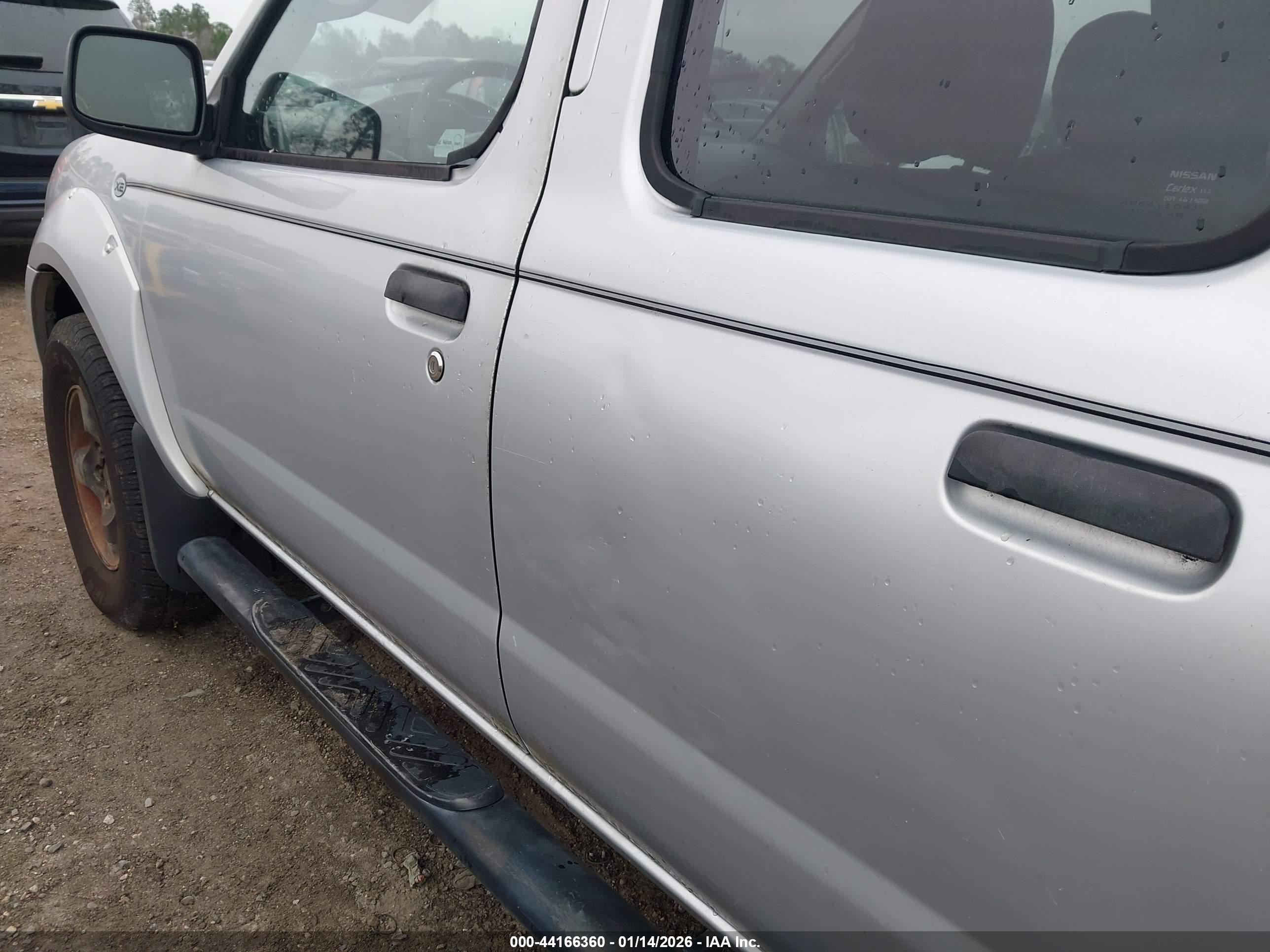 NISSAN FRONTIER image 6