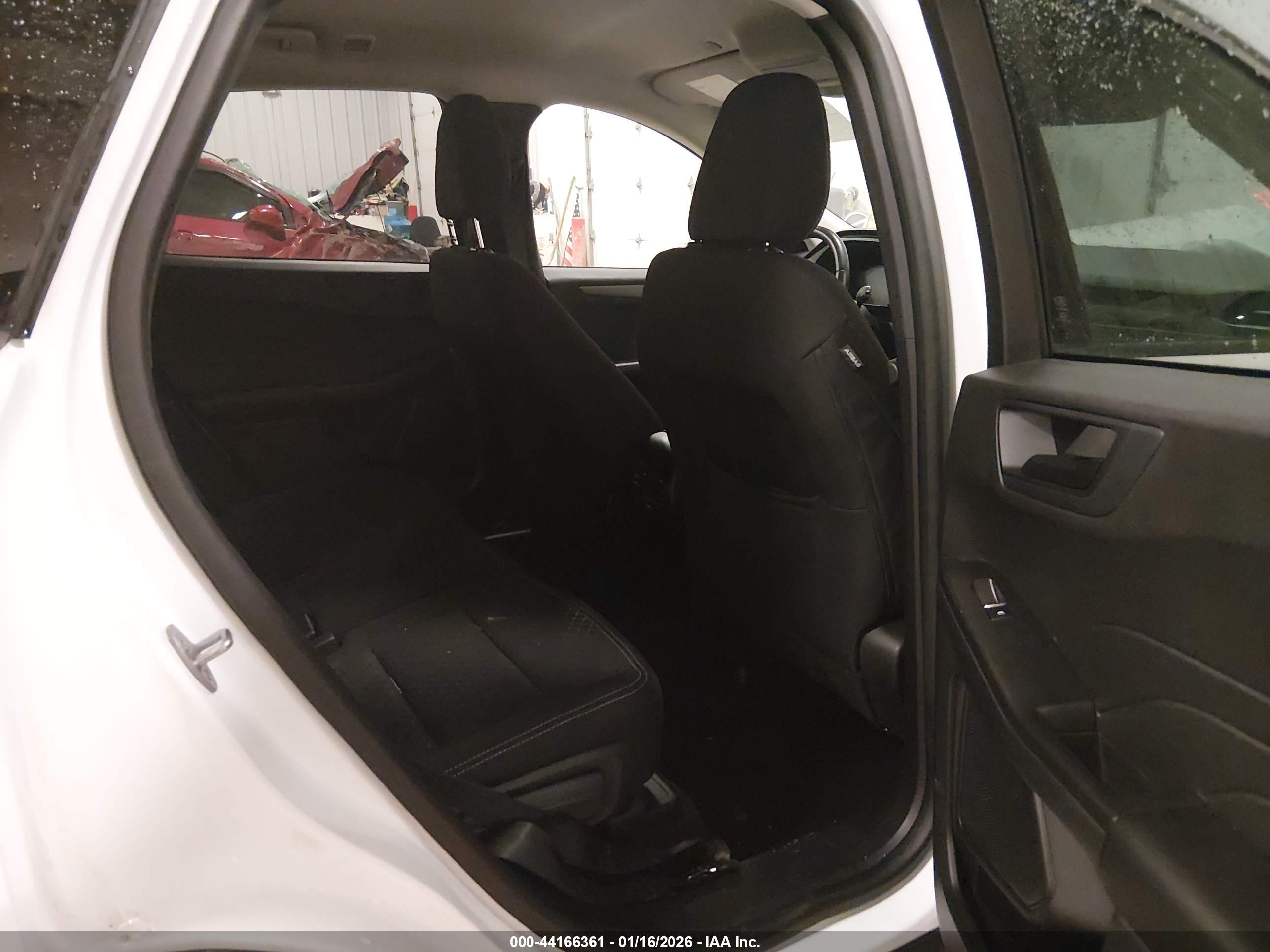 FORD ESCAPE image 8