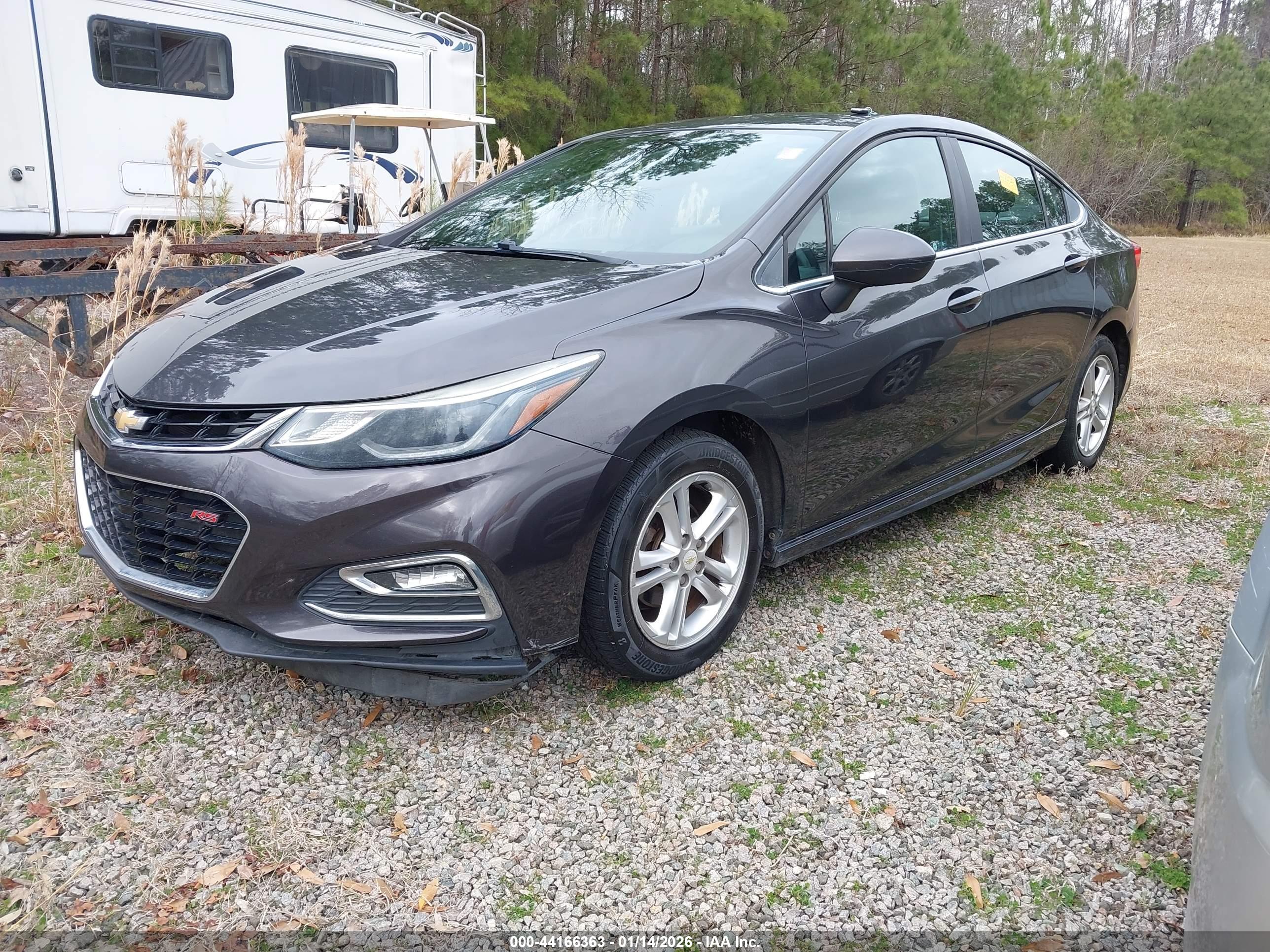 CHEVROLET CRUZE image 2
