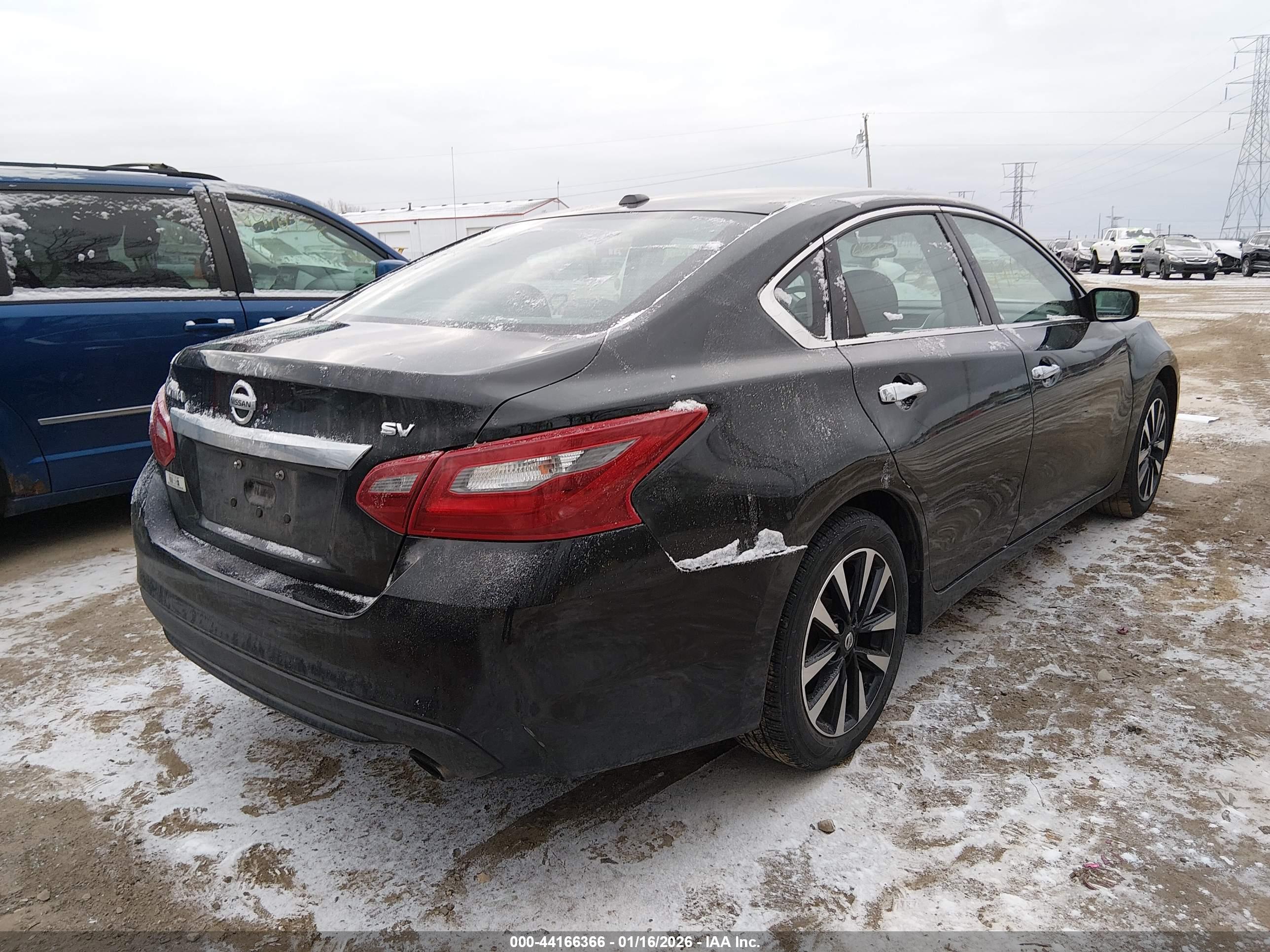 NISSAN ALTIMA image 4