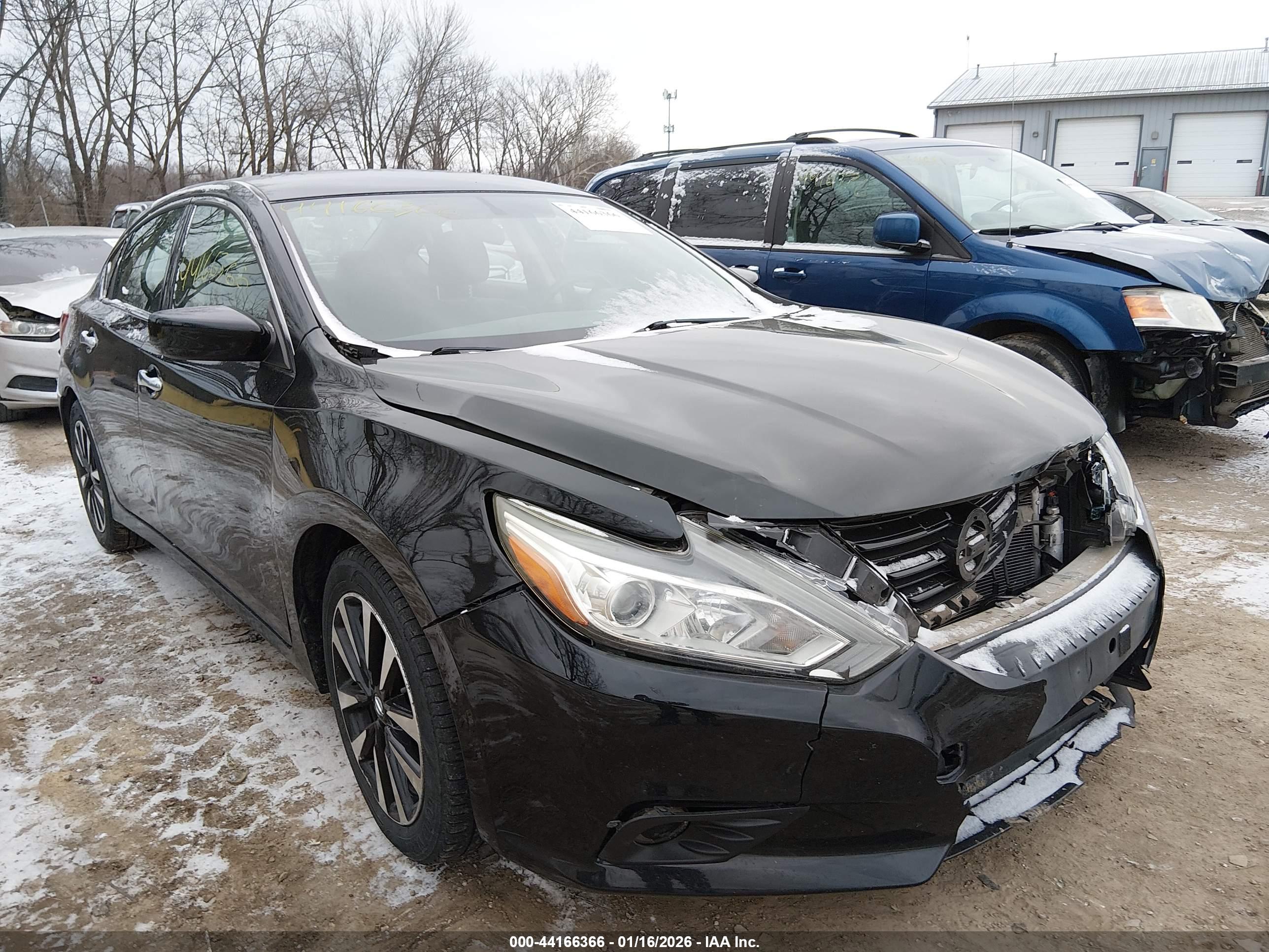 NISSAN ALTIMA image 6