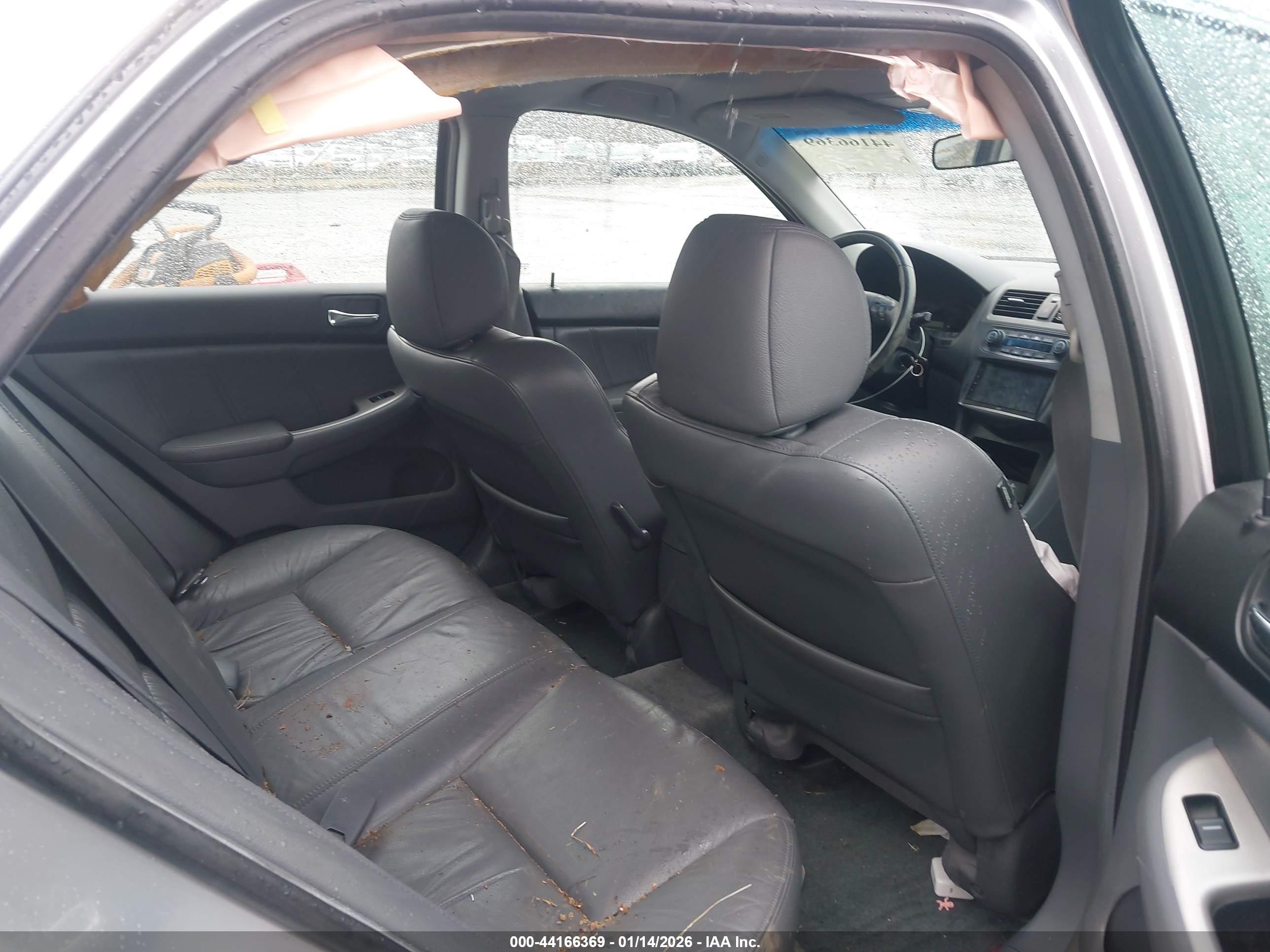 HONDA ACCORD image 8